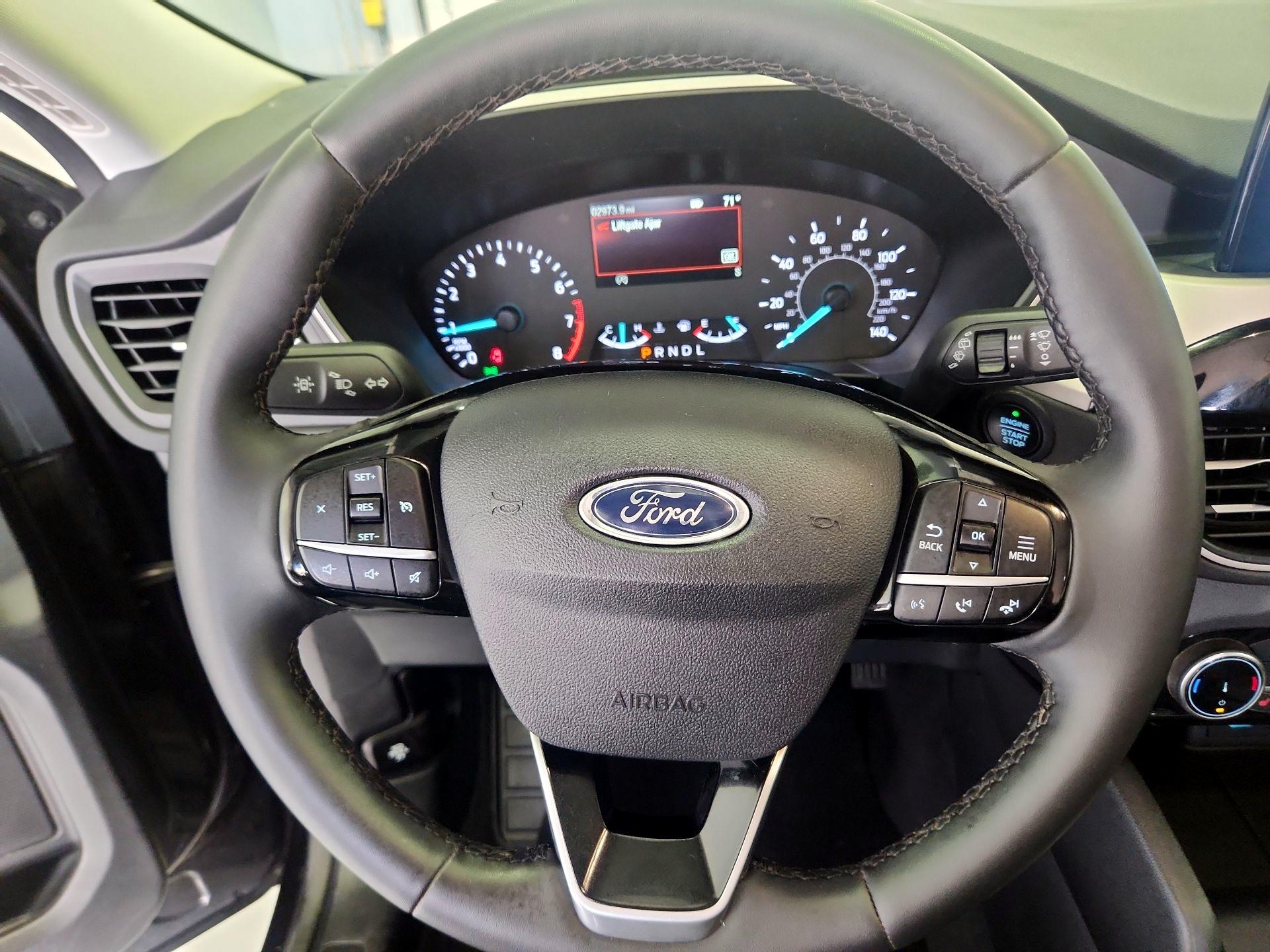Thumbnail: 2022 Ford Escape - 10