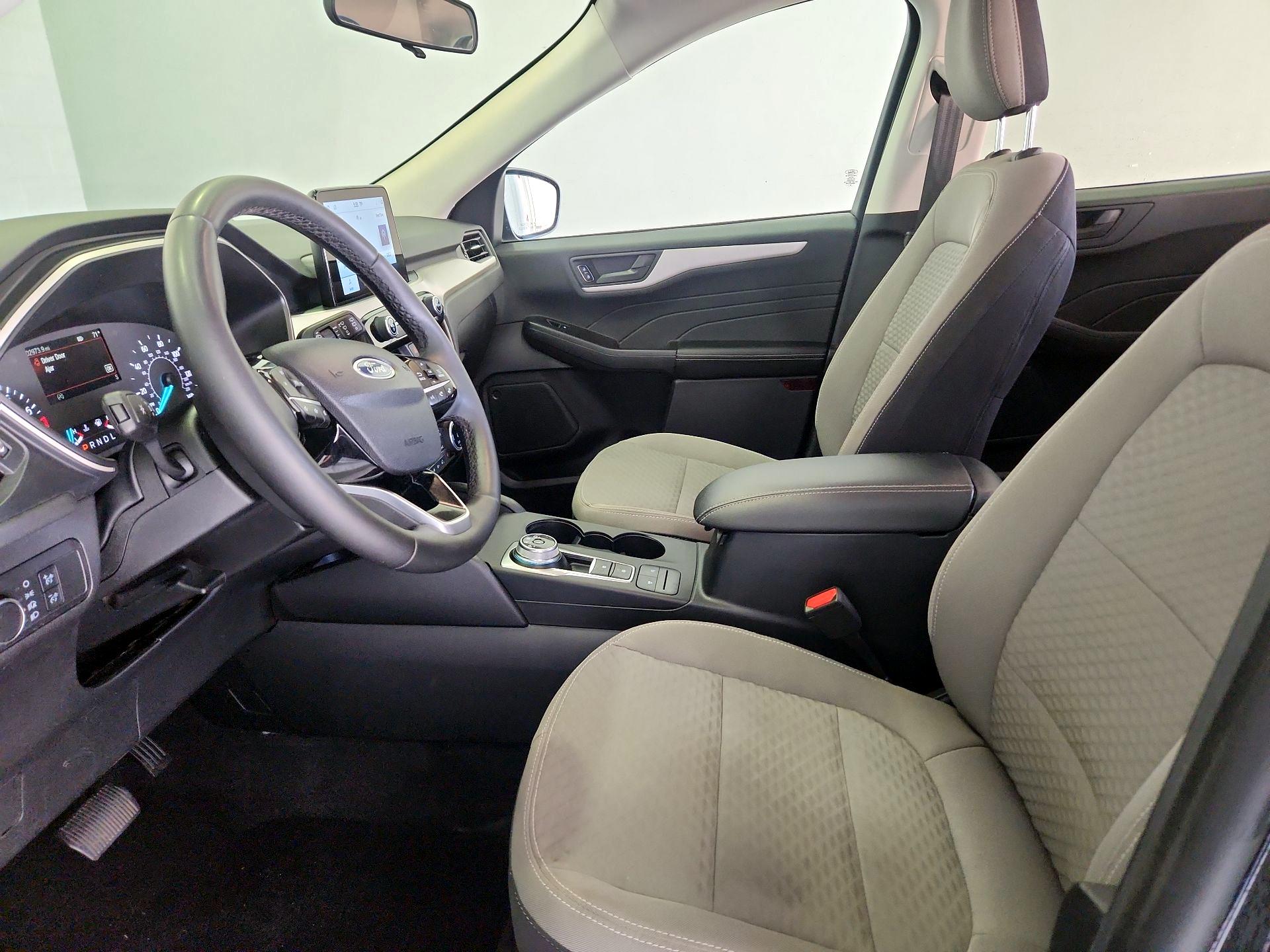 Thumbnail: 2022 Ford Escape - 11