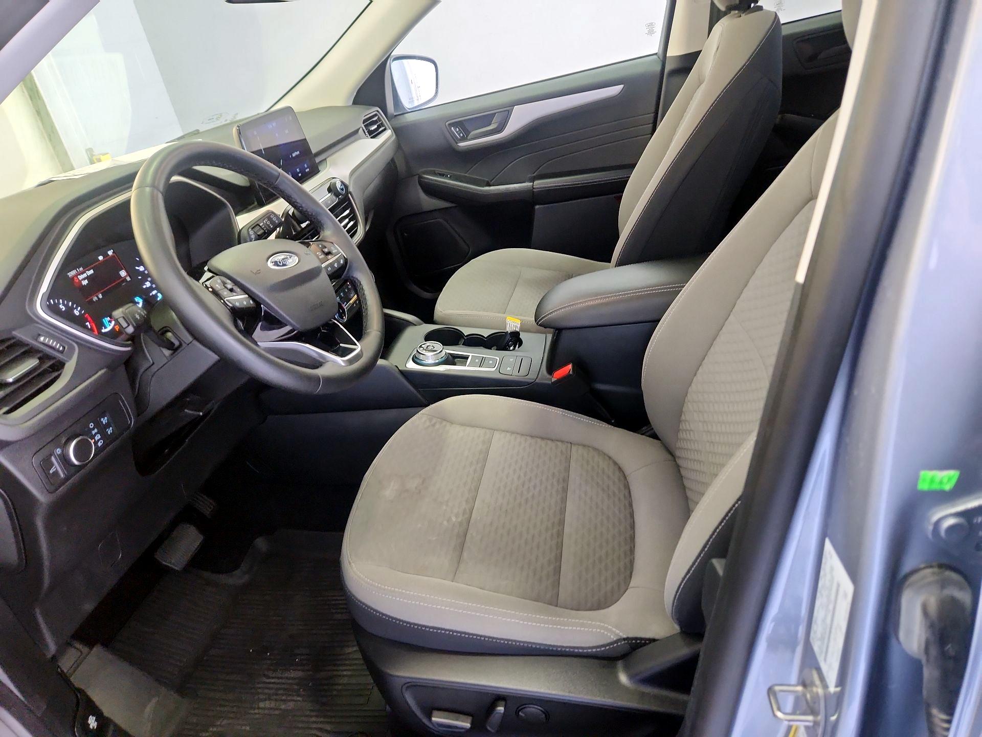 Thumbnail: 2022 Ford Escape - 11