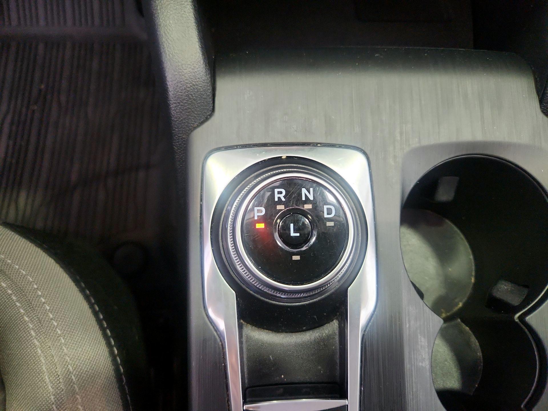 Thumbnail: 2022 Ford Escape - 17