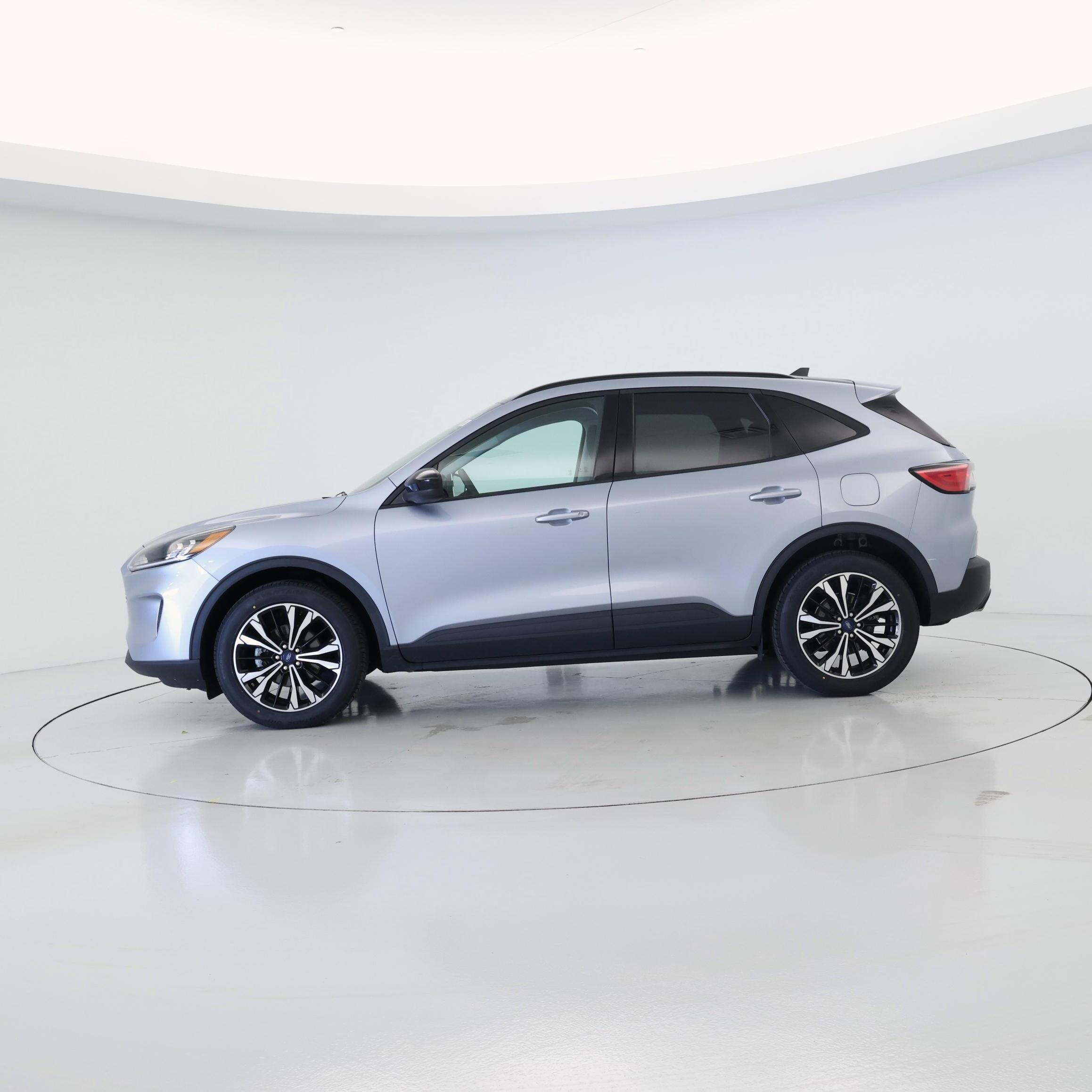 Thumbnail: 2022 Ford Escape - 3