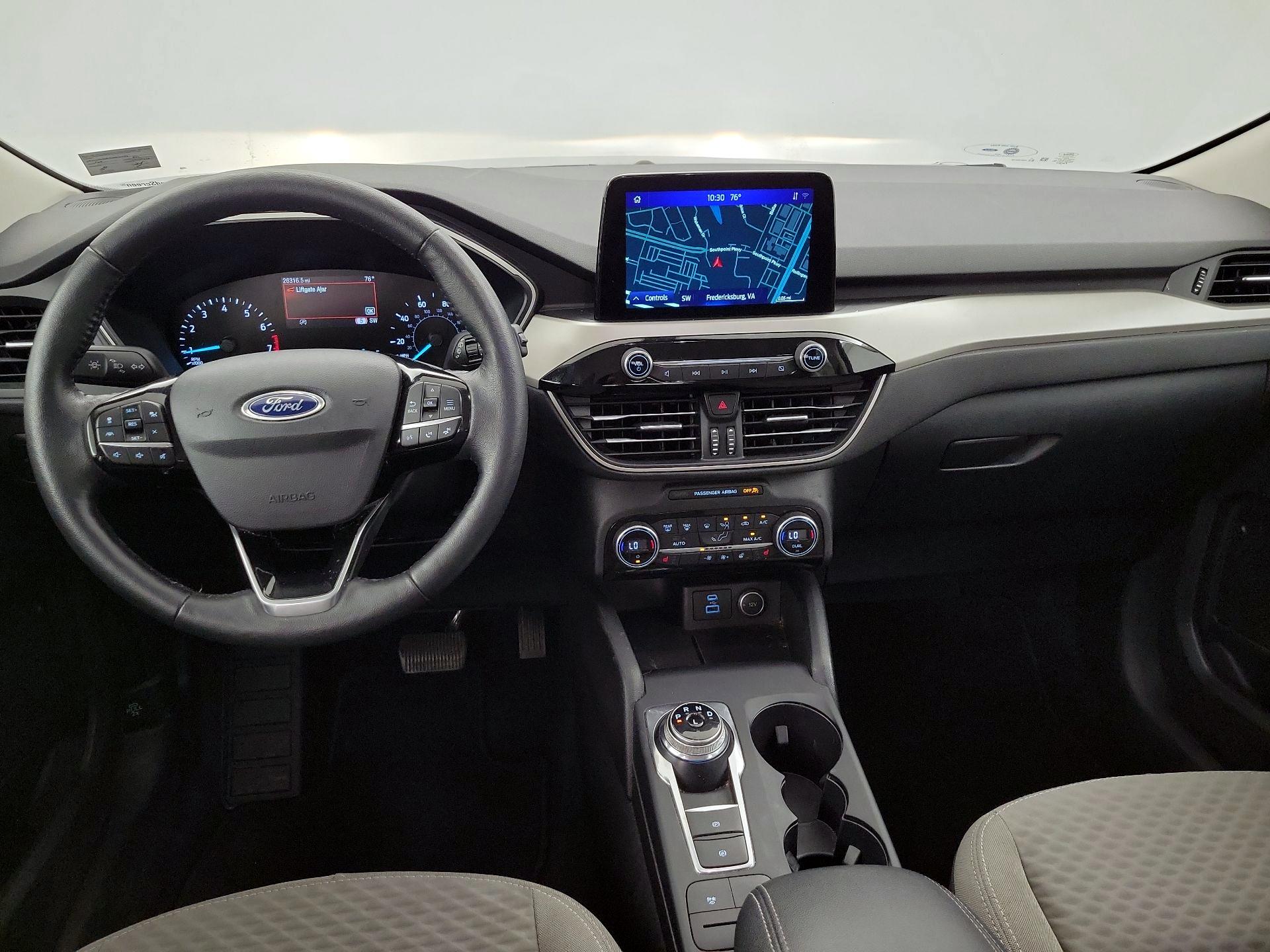 Thumbnail: 2021 Ford Escape - 9