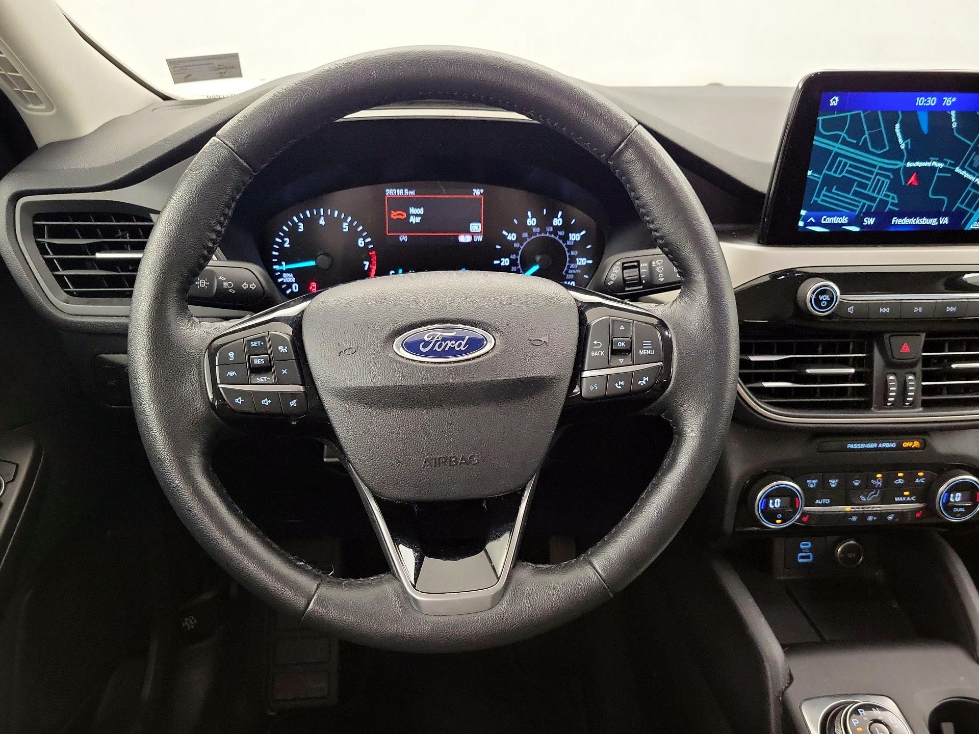 Thumbnail: 2021 Ford Escape - 10
