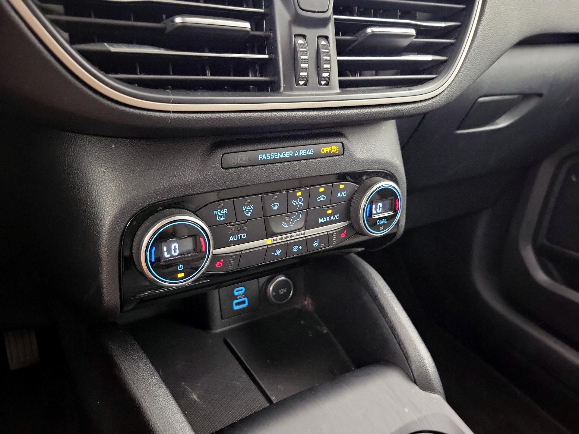 Thumbnail: 2021 Ford Escape - 17