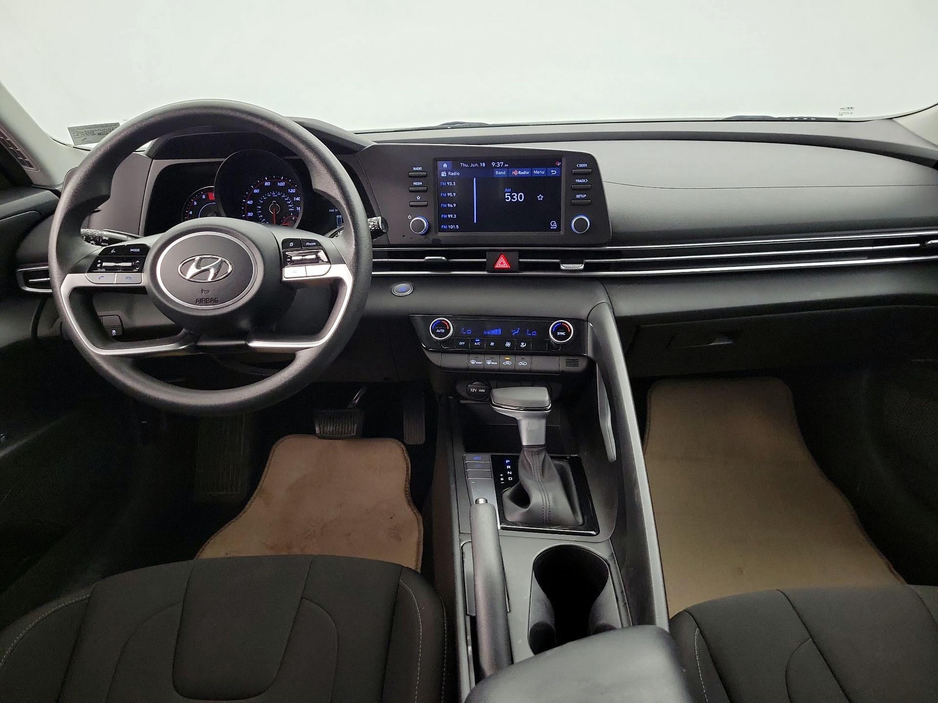 Thumbnail: 2023 Hyundai Elantra - 9