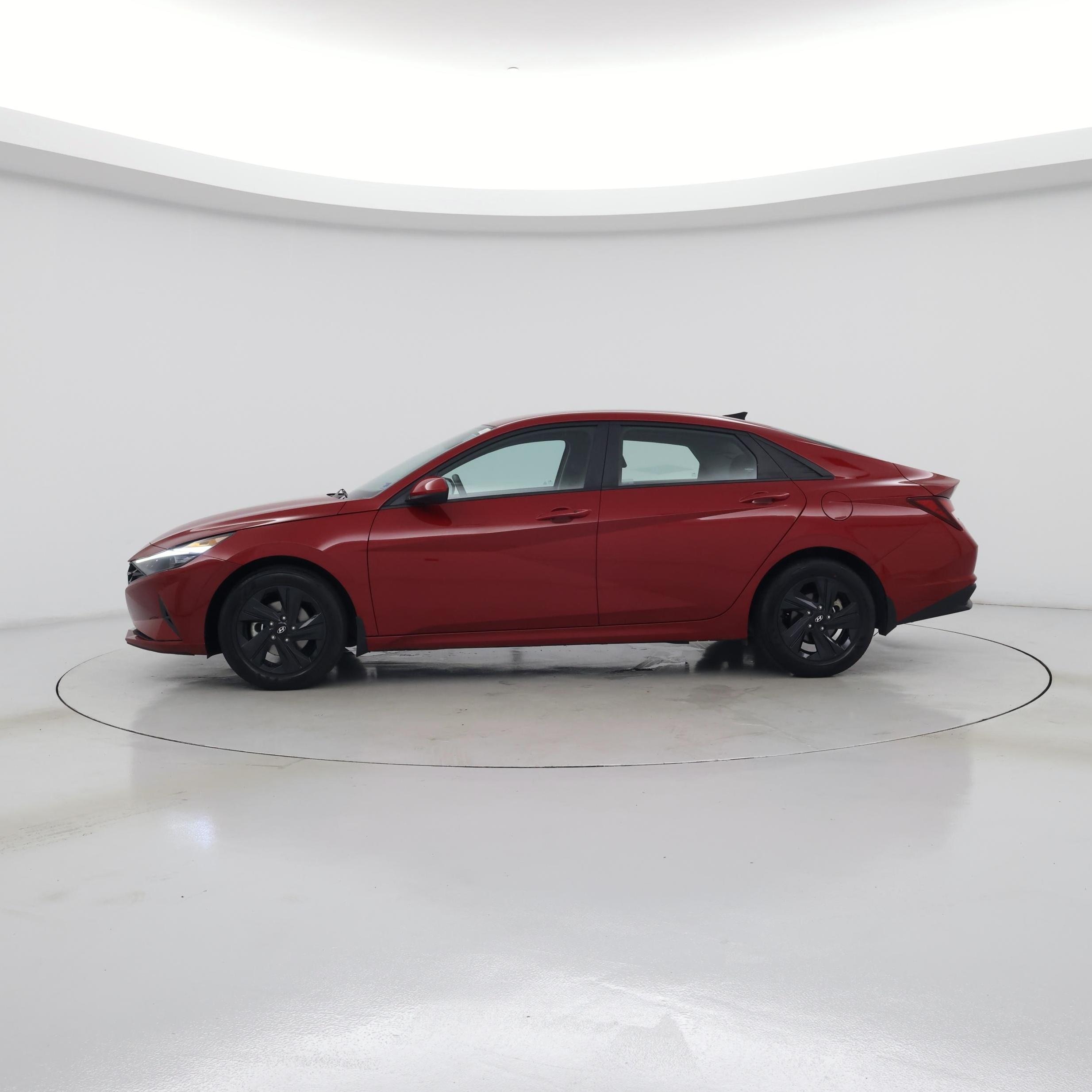 Thumbnail: 2023 Hyundai Elantra - 3