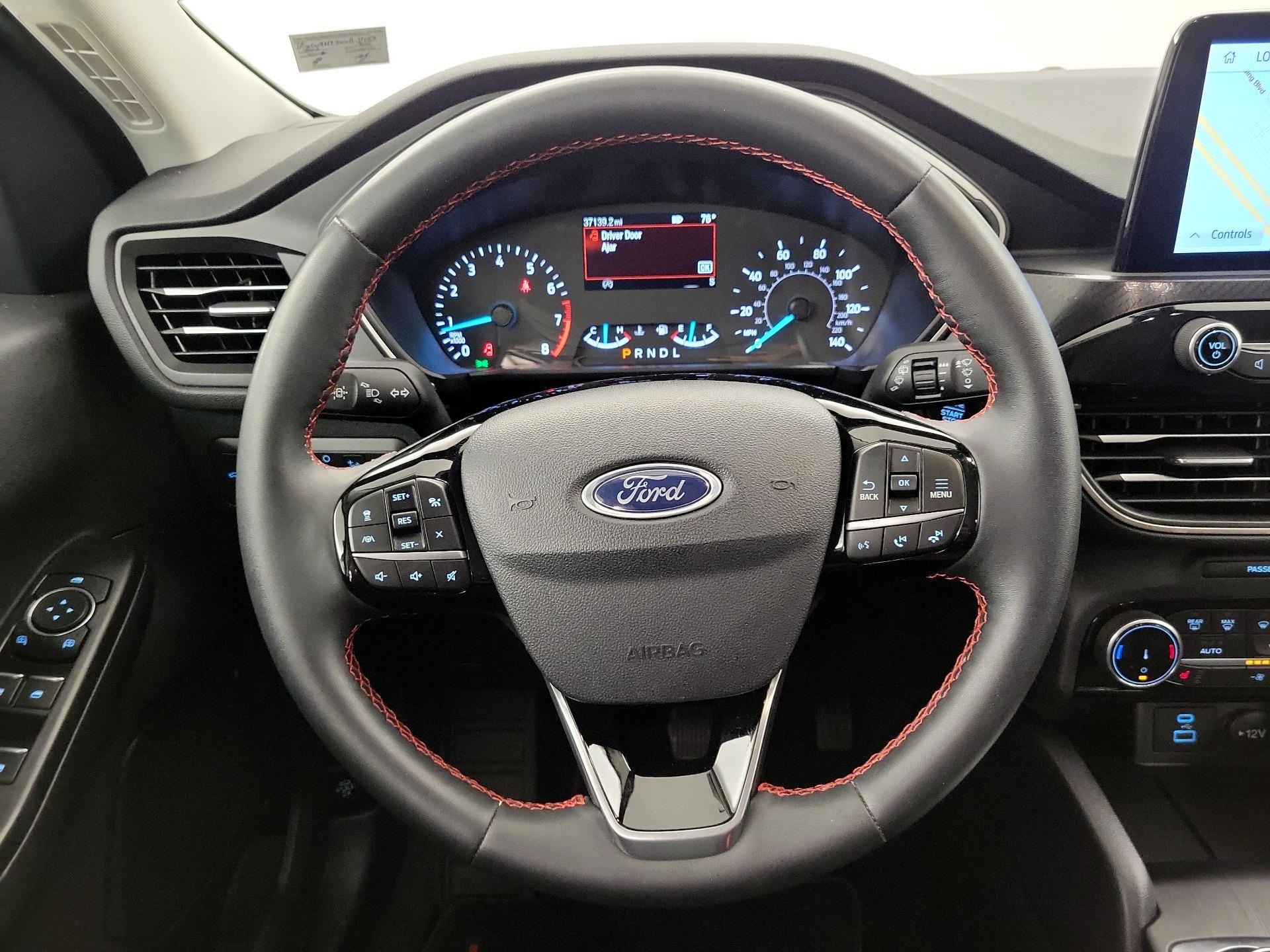 Thumbnail: 2022 Ford Escape - 10