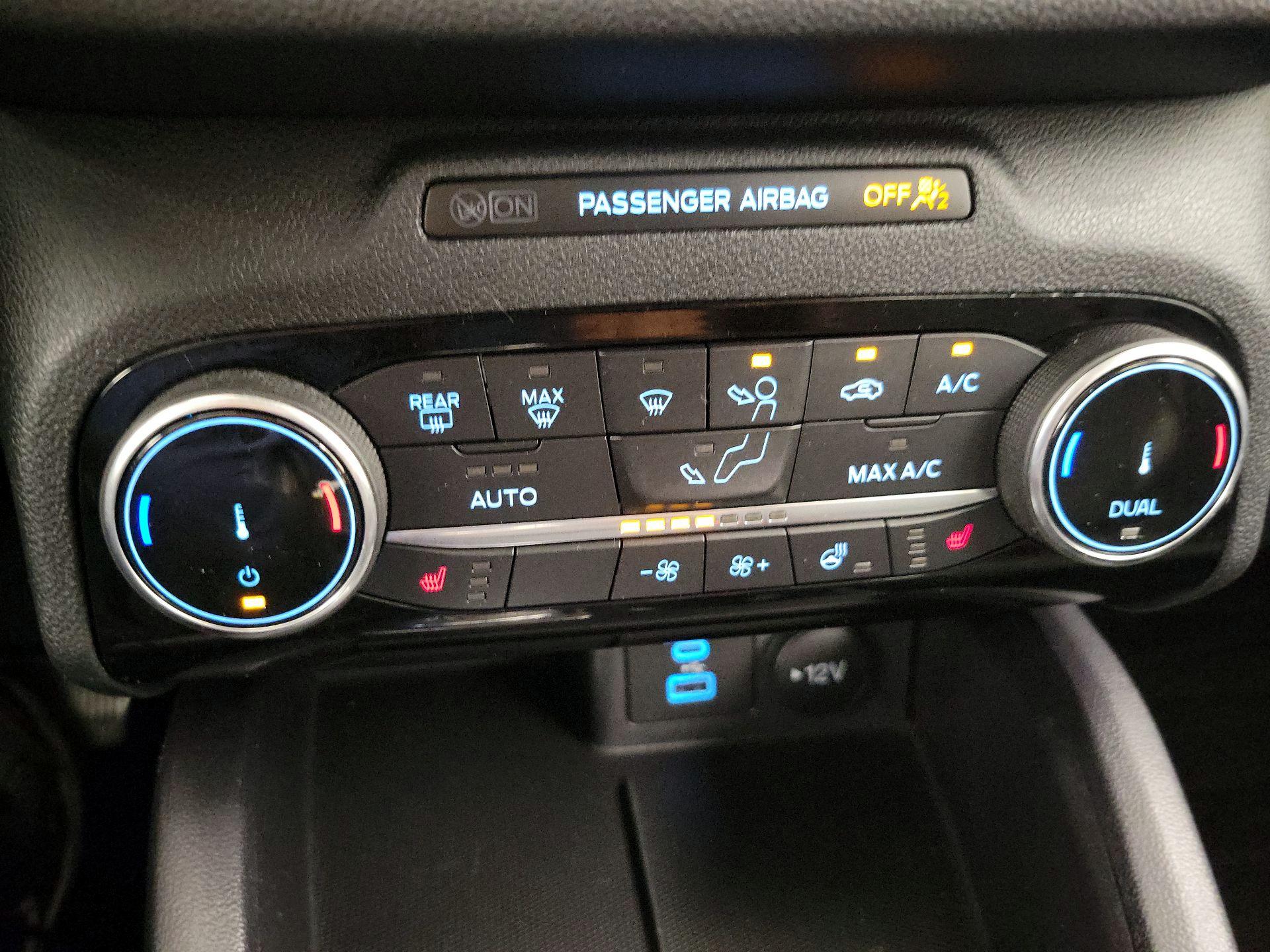 Thumbnail: 2022 Ford Escape - 17
