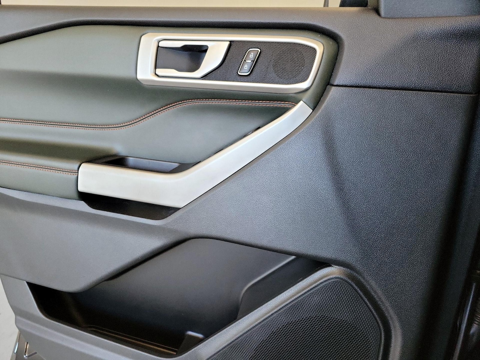 2023 Ford Explorer TIMBERLINE - Photo 13