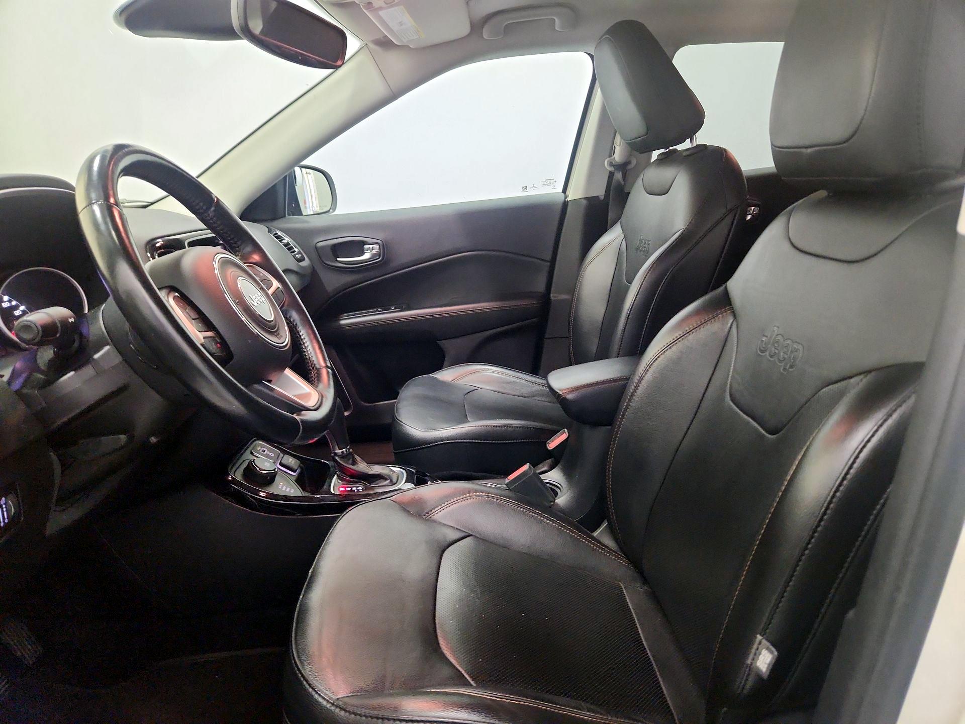 Thumbnail: 2020 Jeep Compass - 11
