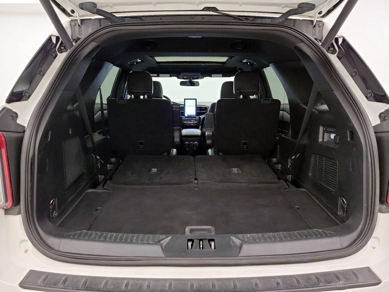 2022 Ford Explorer ST - Photo 25