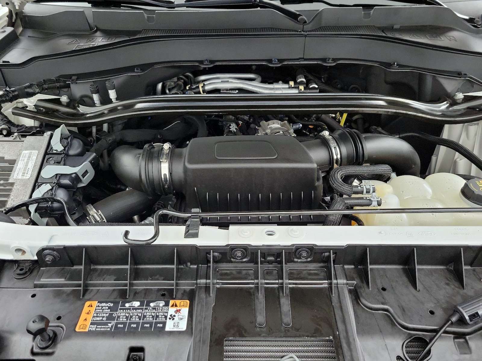 2022 Ford Explorer ST - Photo 26