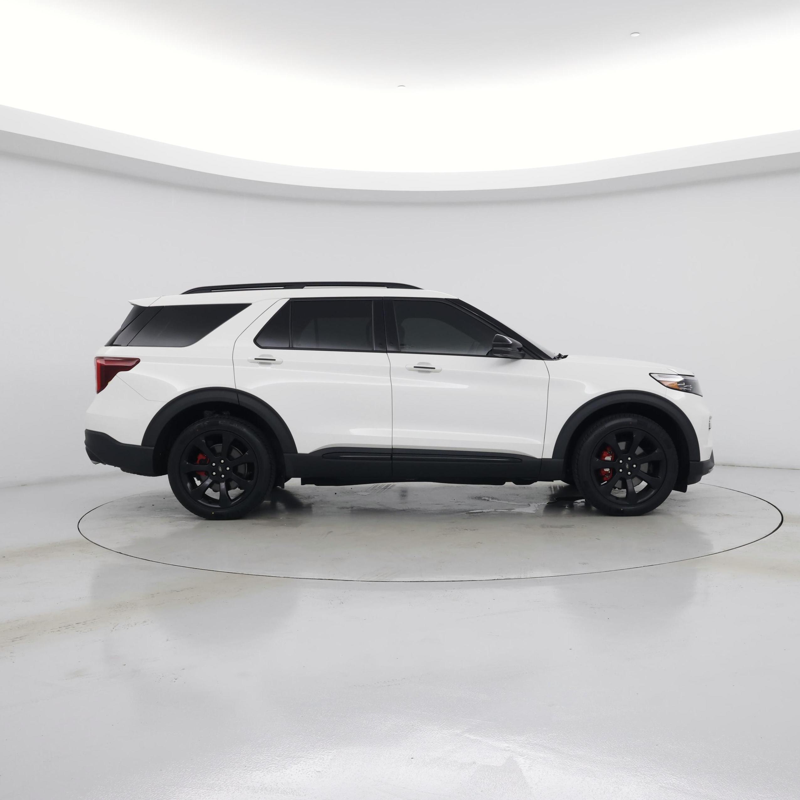 Thumbnail: 2022 Ford Explorer - 7