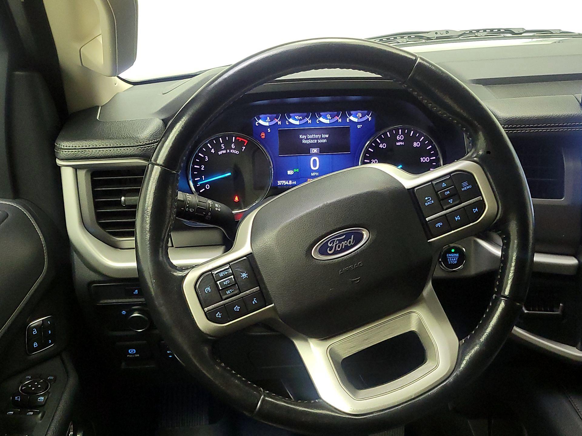 Thumbnail: 2022 Ford Expedition MAX - 10