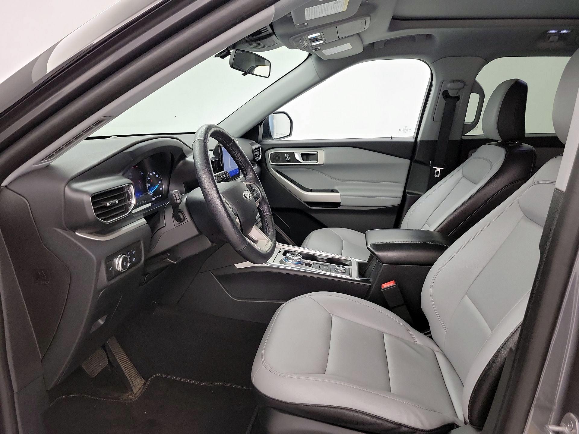 Thumbnail: 2021 Ford Explorer - 11