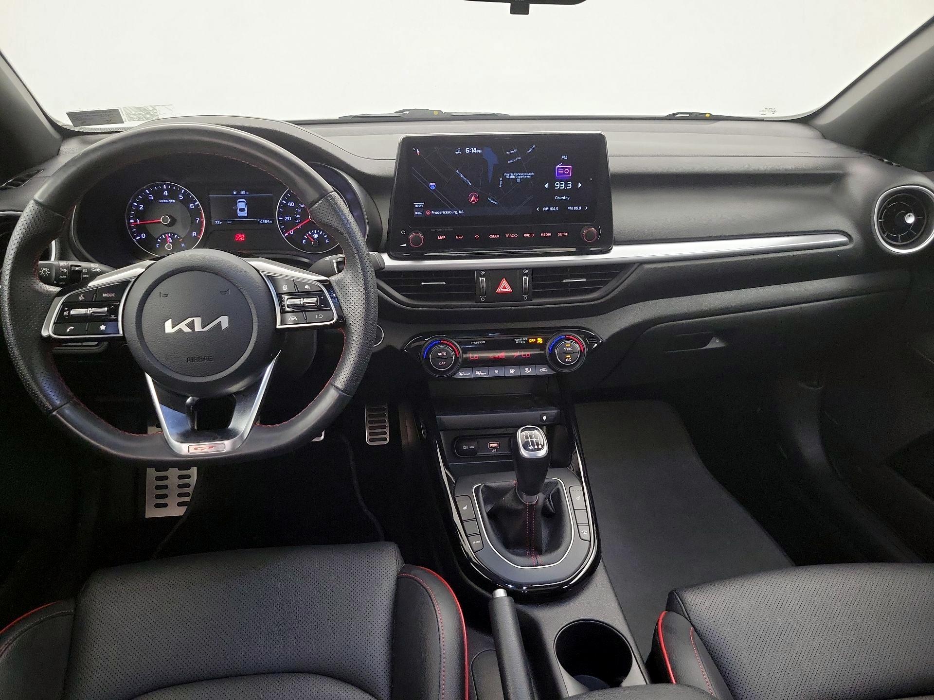 Thumbnail: 2022 Kia Forte - 9
