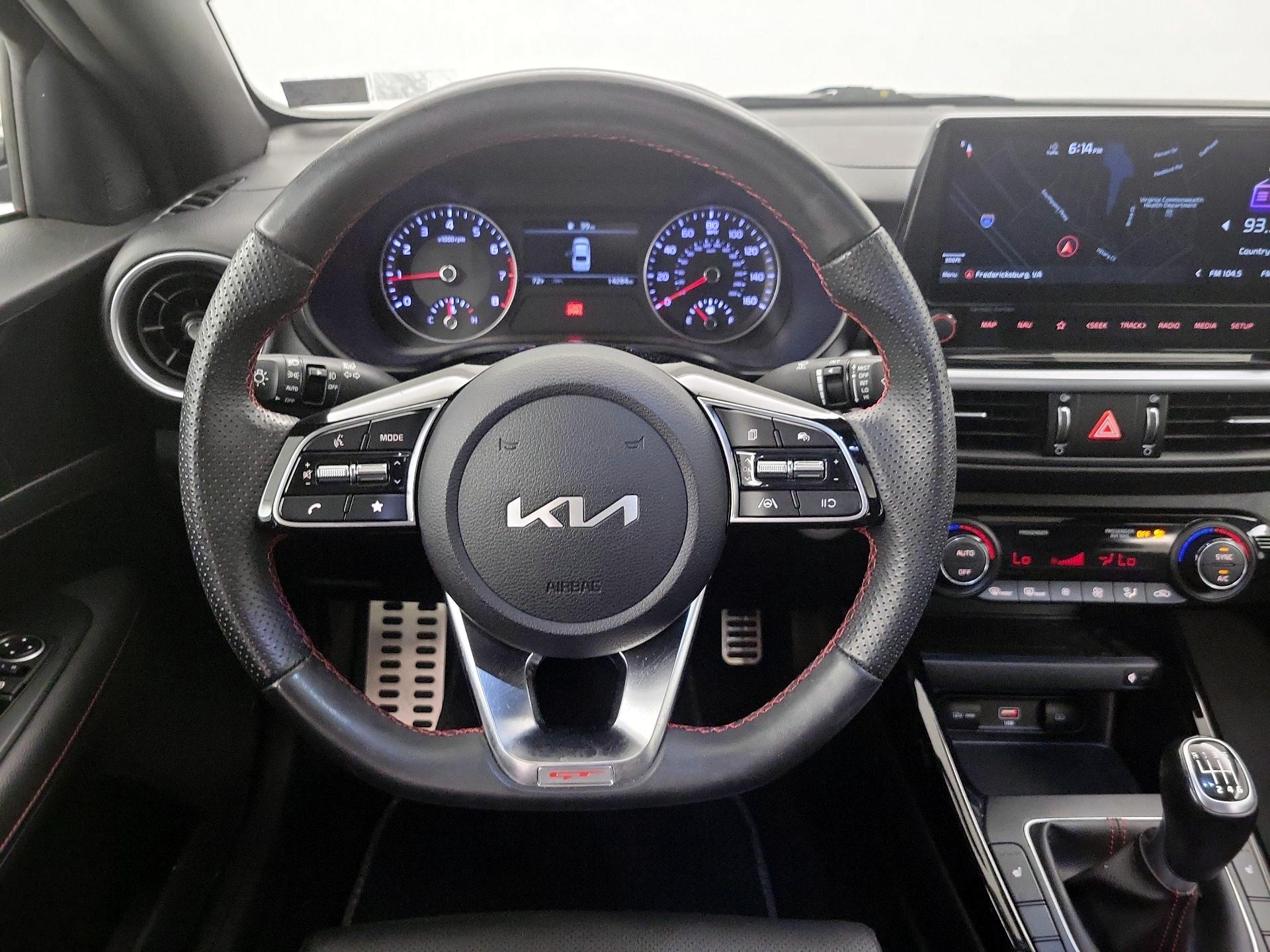 Thumbnail: 2022 Kia Forte - 10