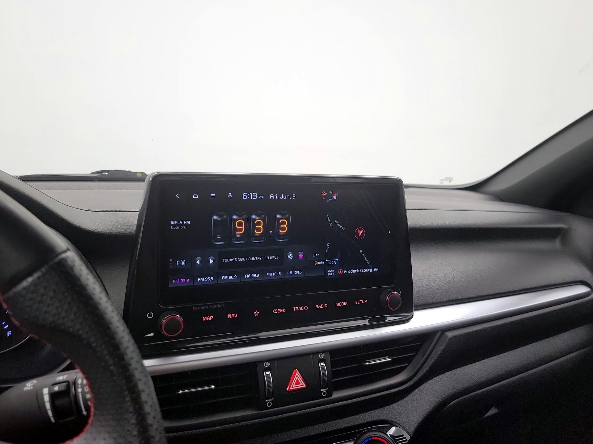 Thumbnail: 2022 Kia Forte - 16