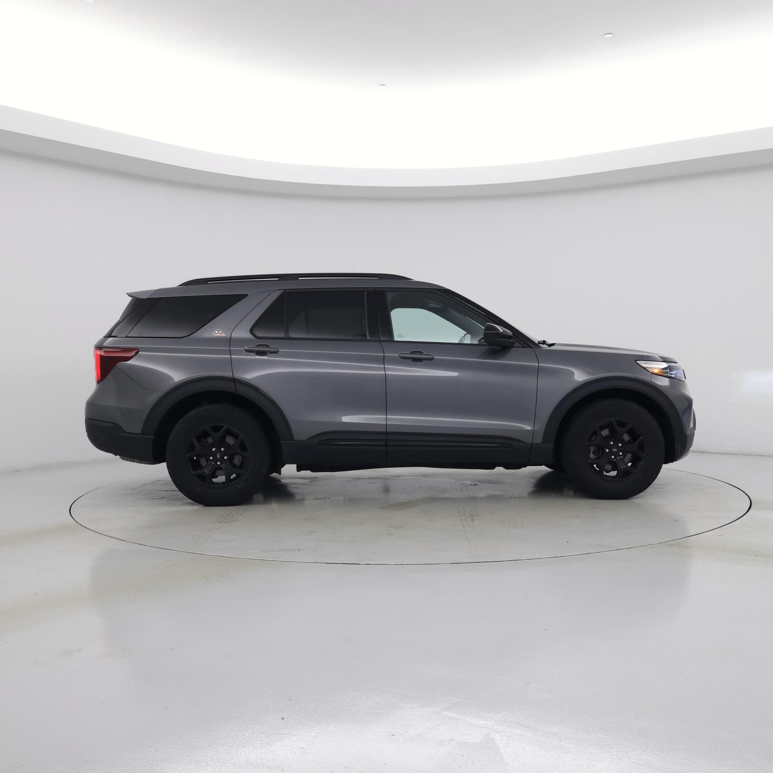 Thumbnail: 2022 Ford Explorer - 7