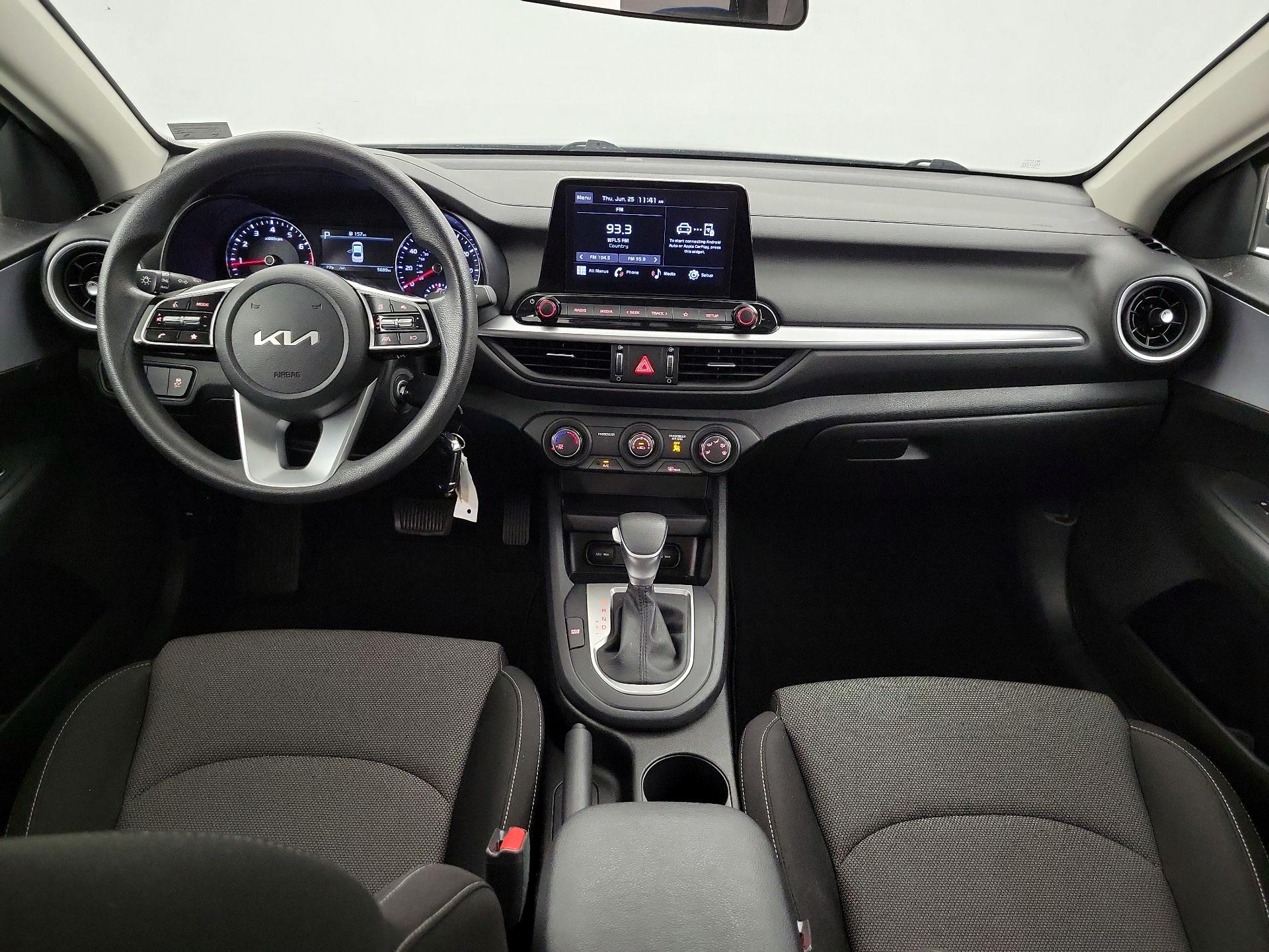 Thumbnail: 2023 Kia Forte - 9