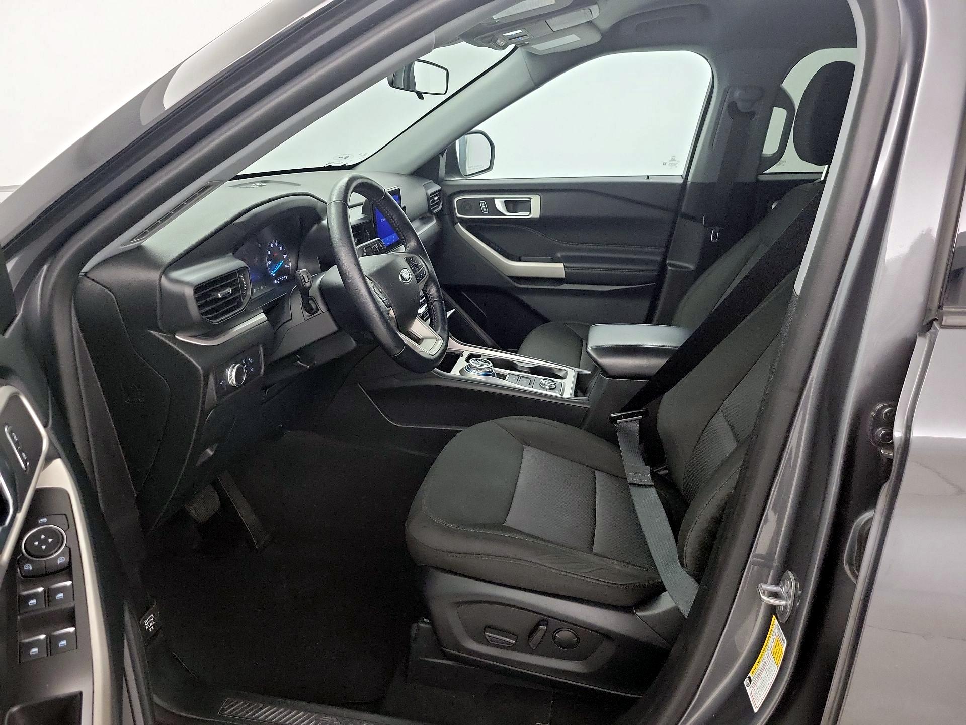 Thumbnail: 2022 Ford Explorer - 11