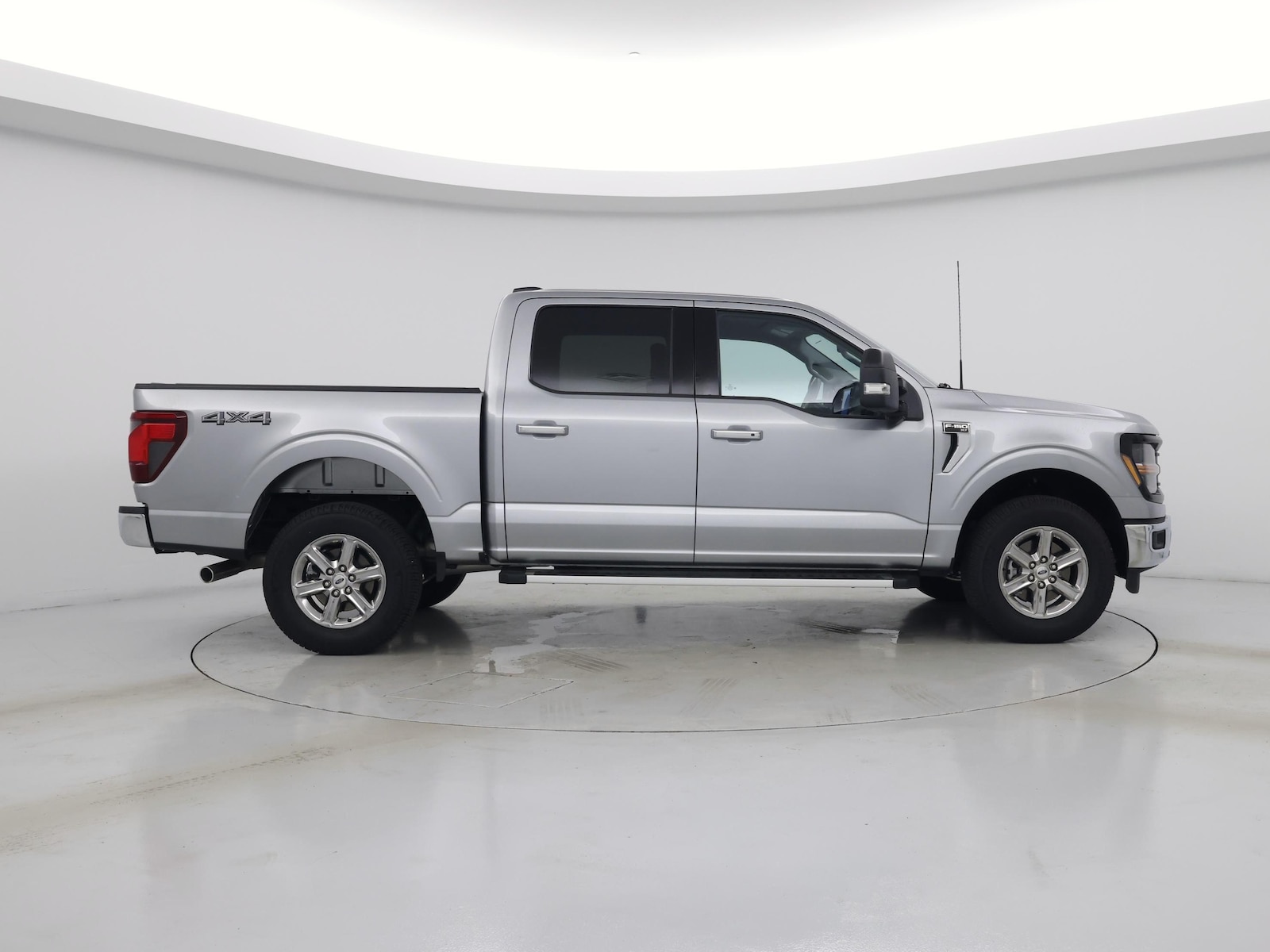 2024 Ford F-150 XLT - Photo 8