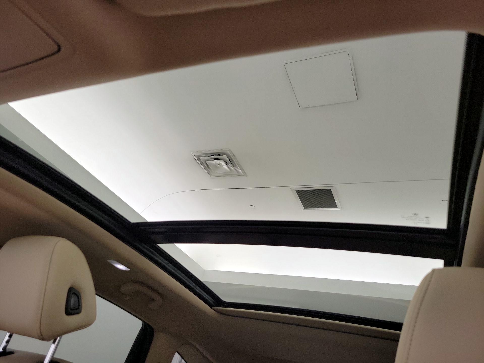 Thumbnail: 2023 Acura MDX - 19