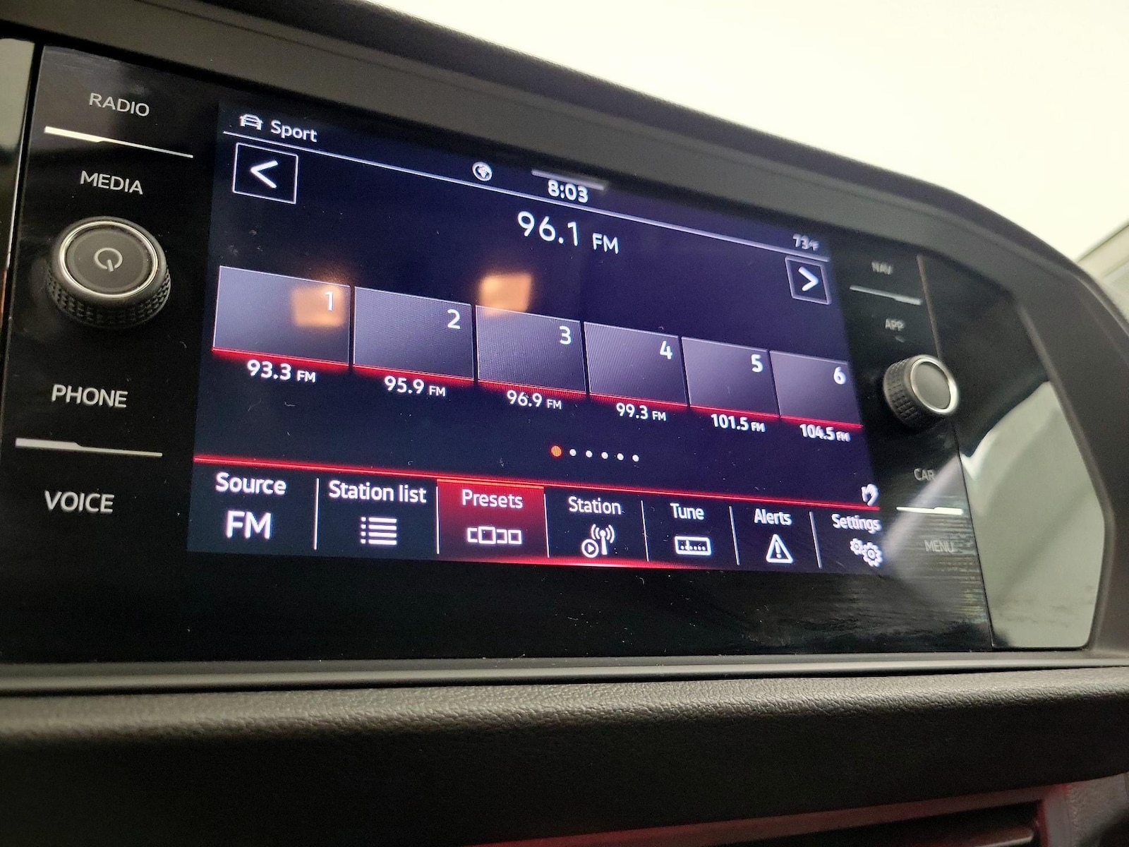 2022 Volkswagen Jetta SEL - Photo 17