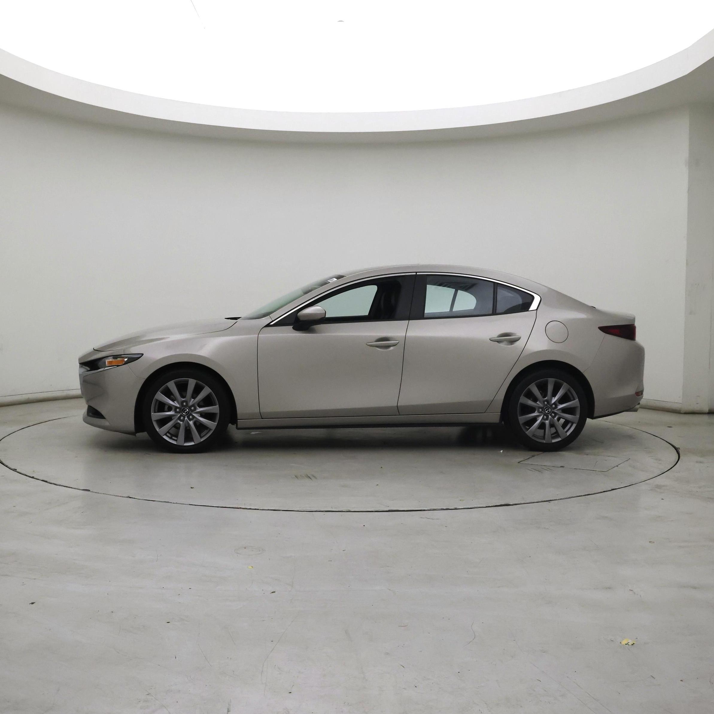 Thumbnail: 2022 Mazda Mazda3 - 3