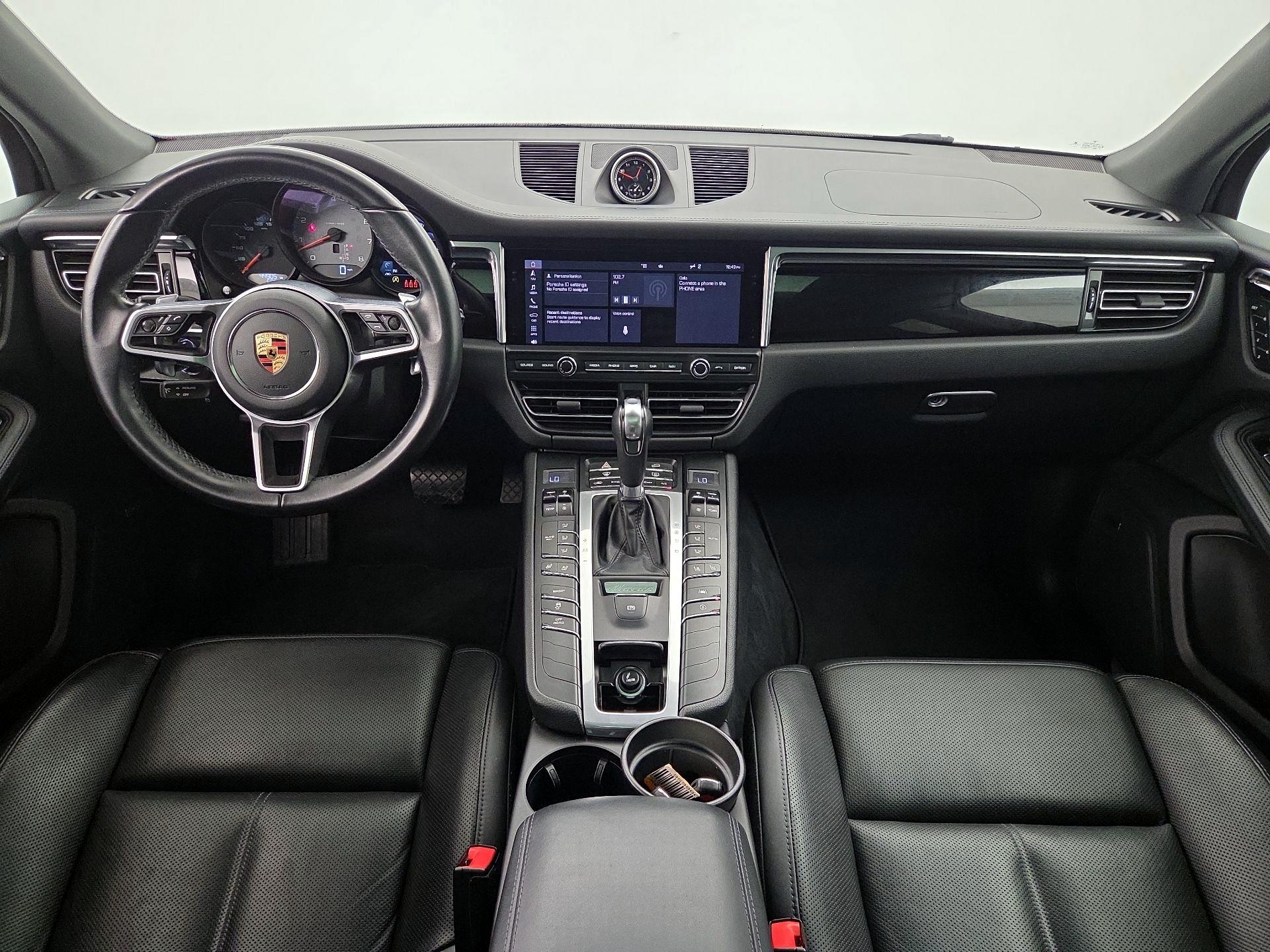 Thumbnail: 2021 Porsche Macan - 9