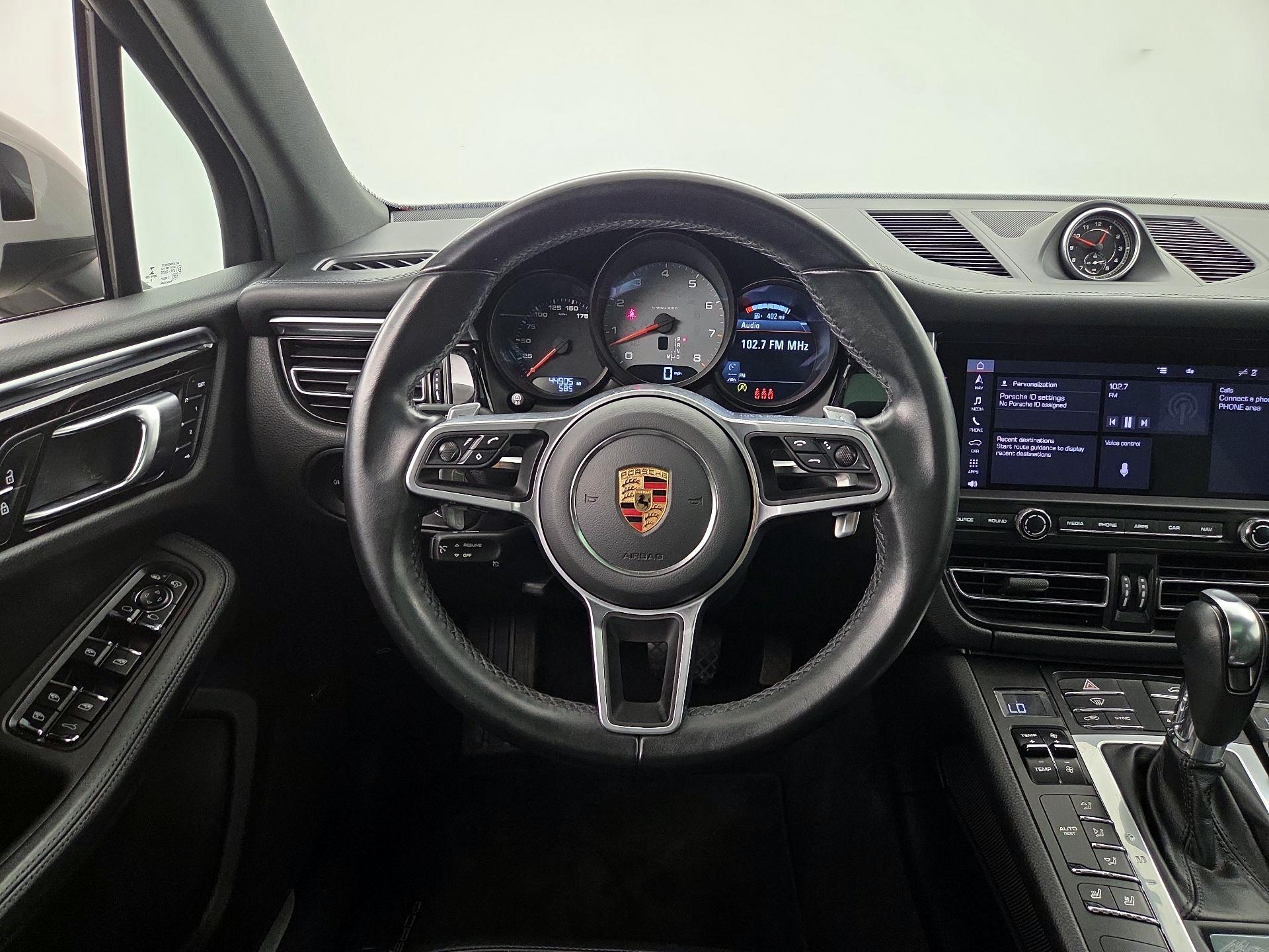 Thumbnail: 2021 Porsche Macan - 10
