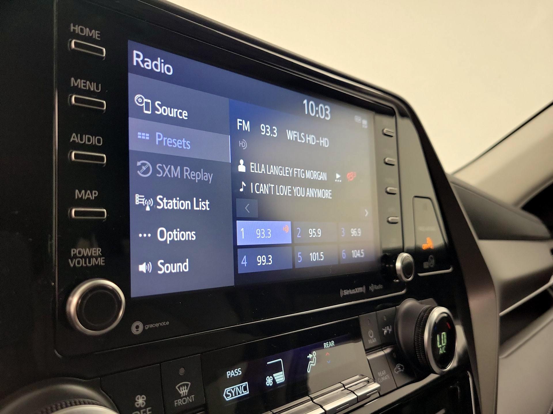 Thumbnail: 2021 Toyota Highlander - 15