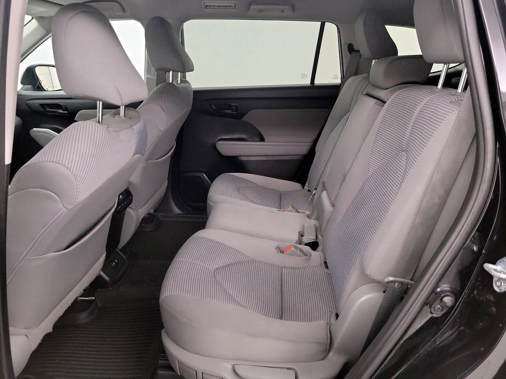 Thumbnail: 2021 Toyota Highlander - 19
