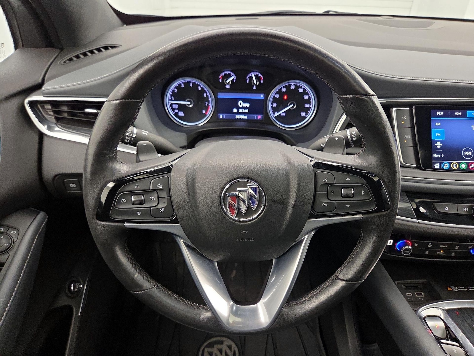 2023 Buick Enclave Essence - Photo 11