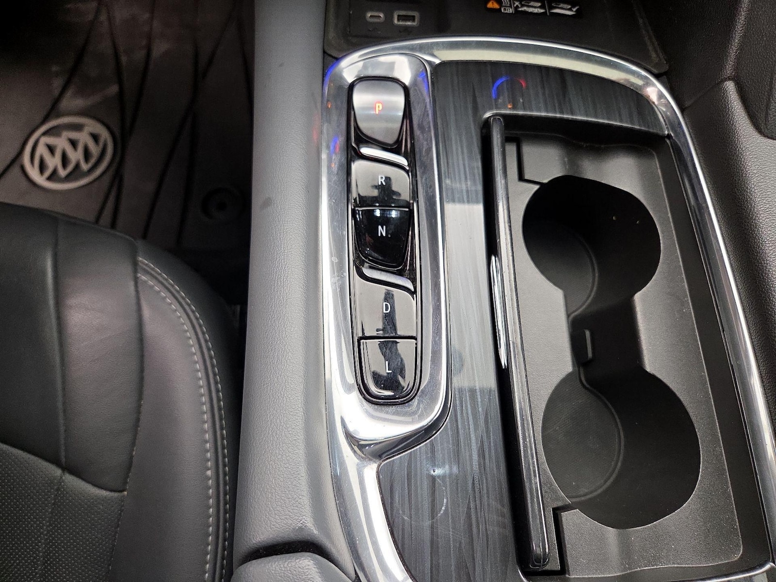 2023 Buick Enclave Essence - Photo 18