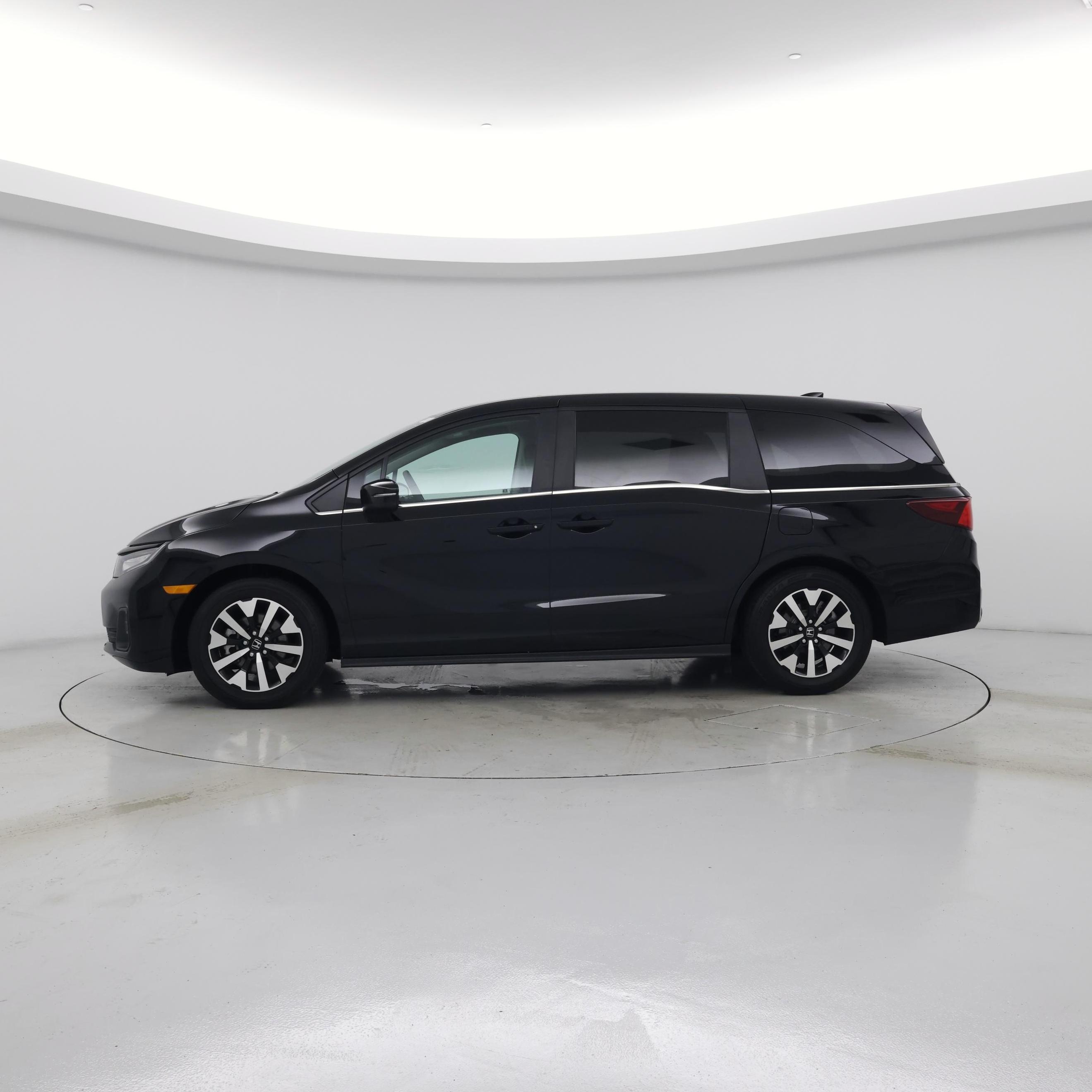 Thumbnail: 2025 Honda Odyssey - 3