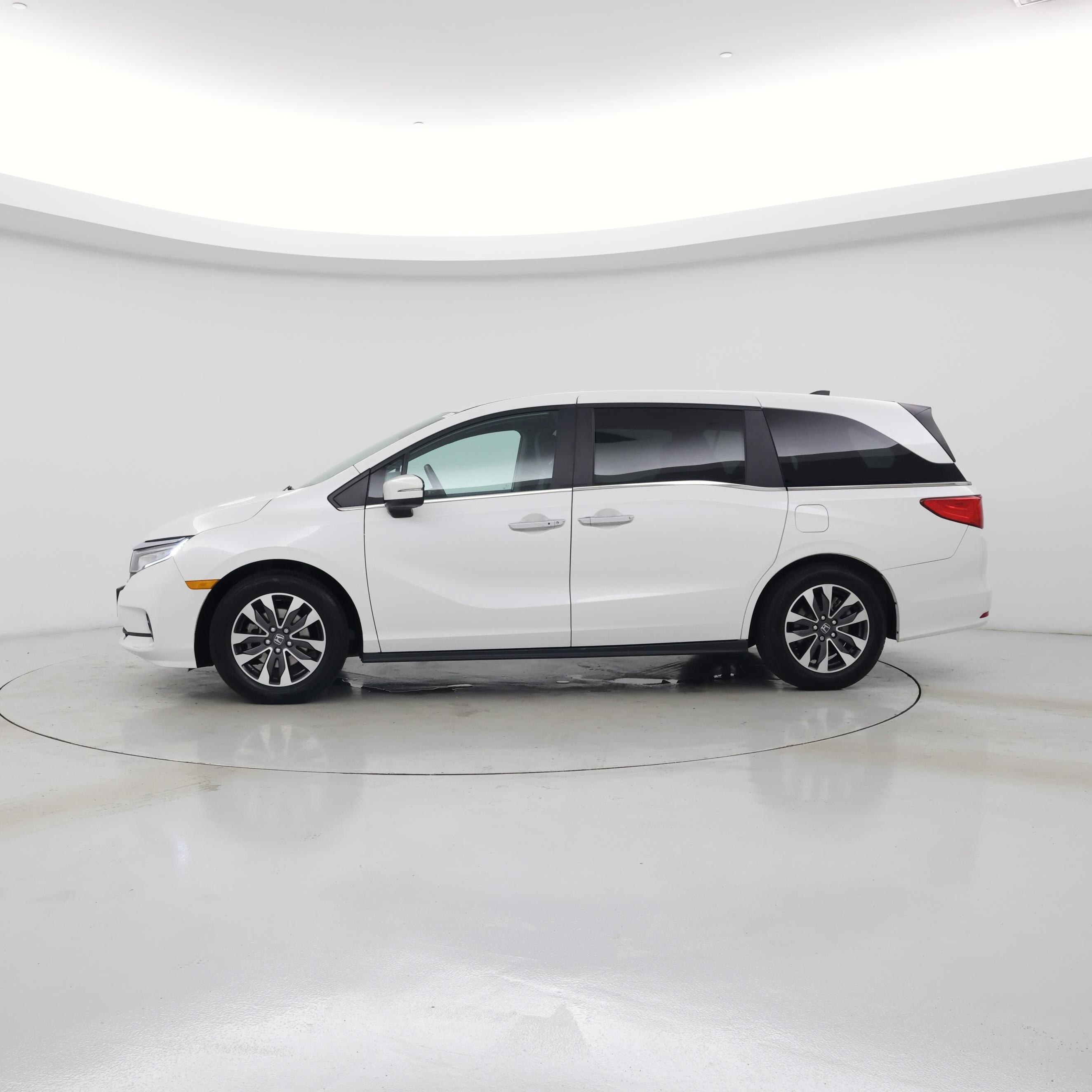 Thumbnail: 2024 Honda Odyssey - 3