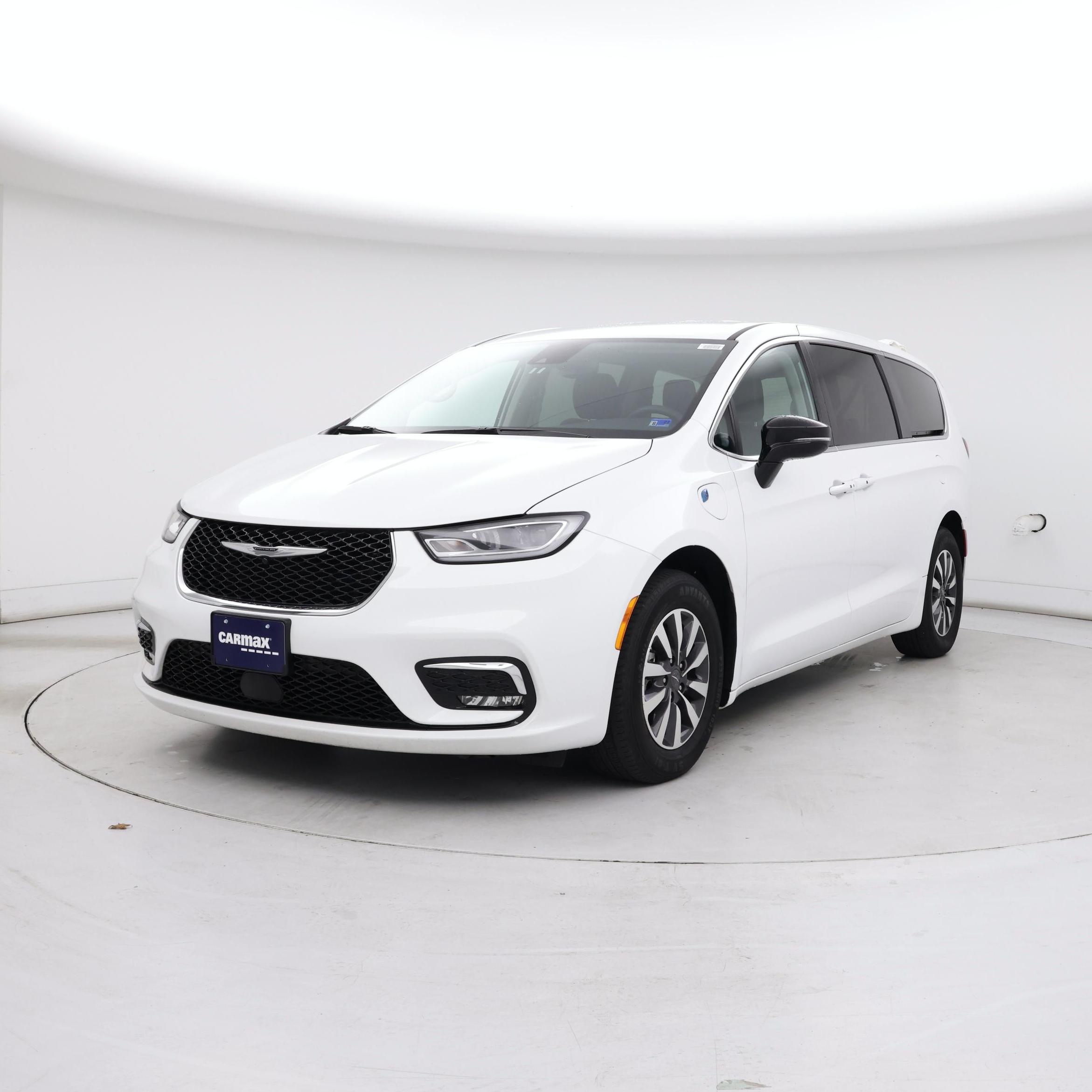 Thumbnail: 2024 Chrysler Pacifica - 4