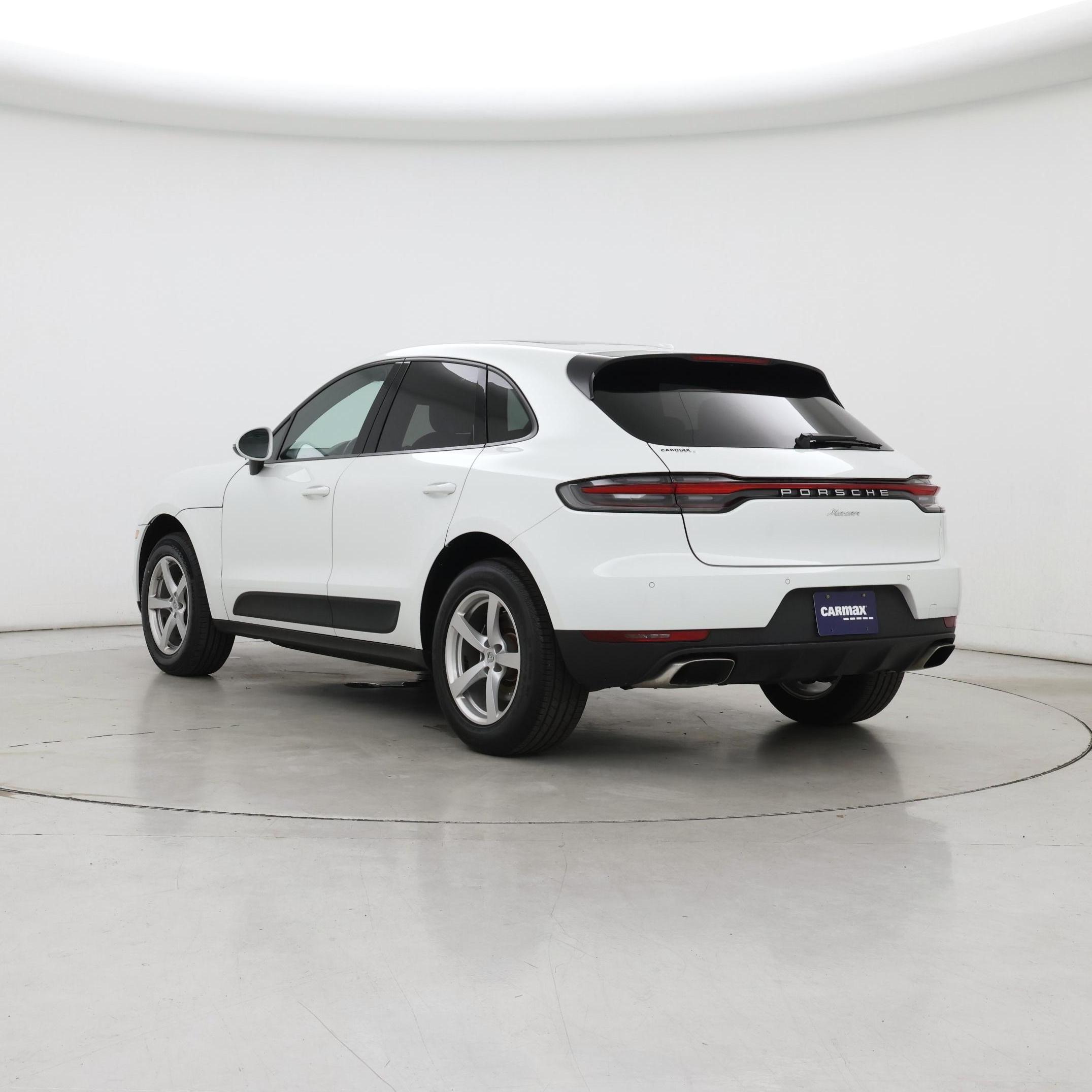 Thumbnail: 2021 Porsche Macan - 2