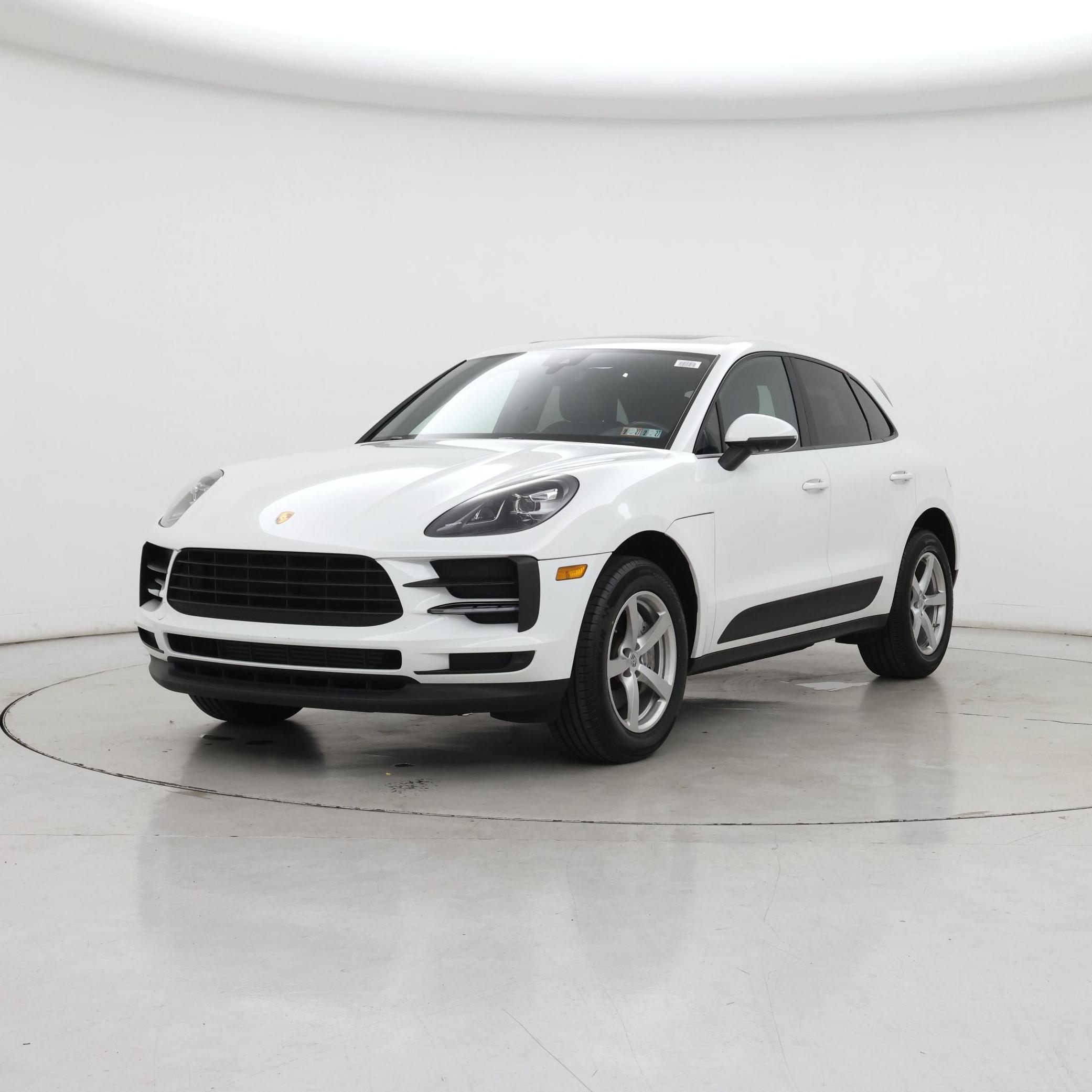 Thumbnail: 2021 Porsche Macan - 4