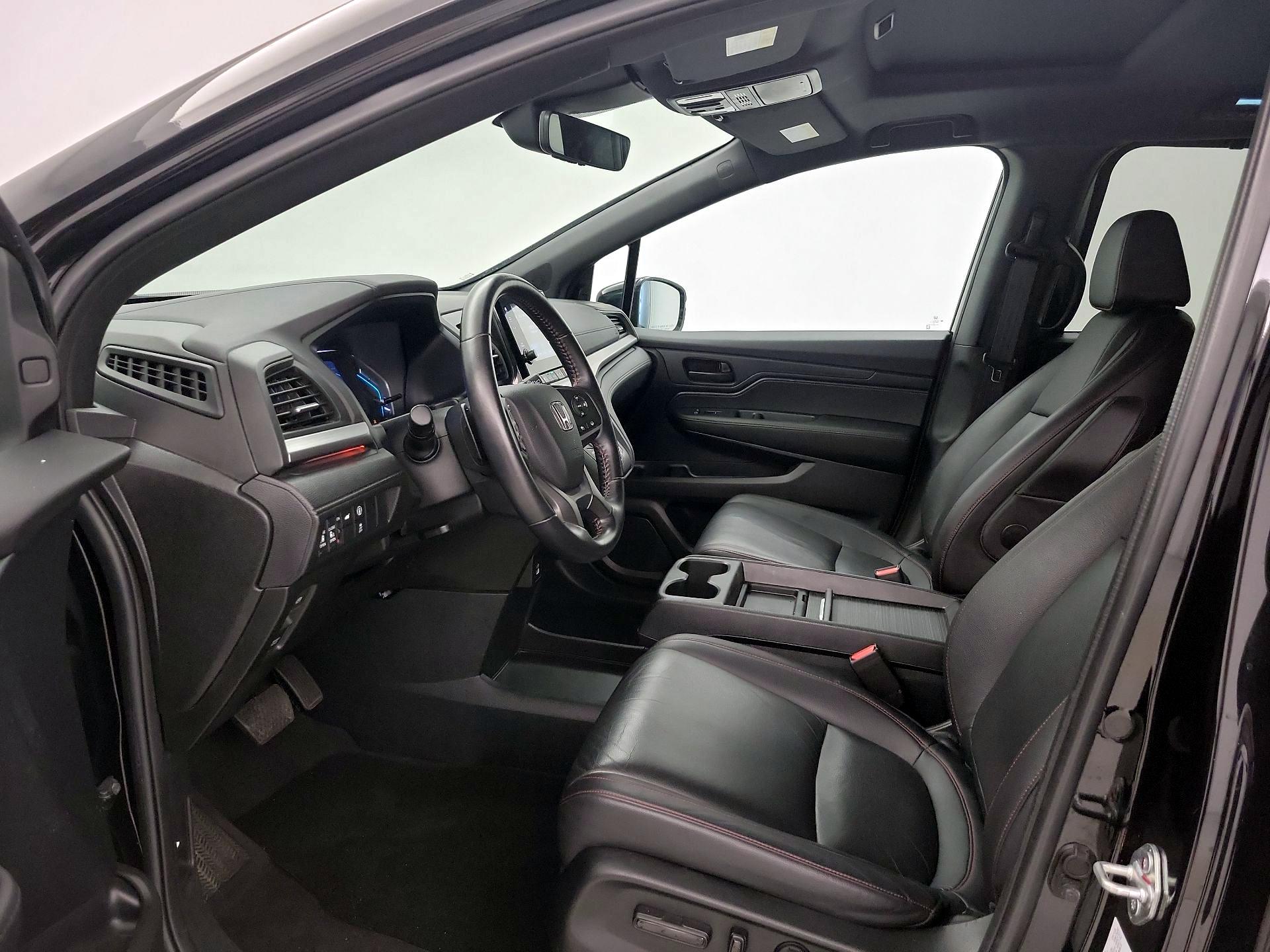 Thumbnail: 2023 Honda Odyssey - 11
