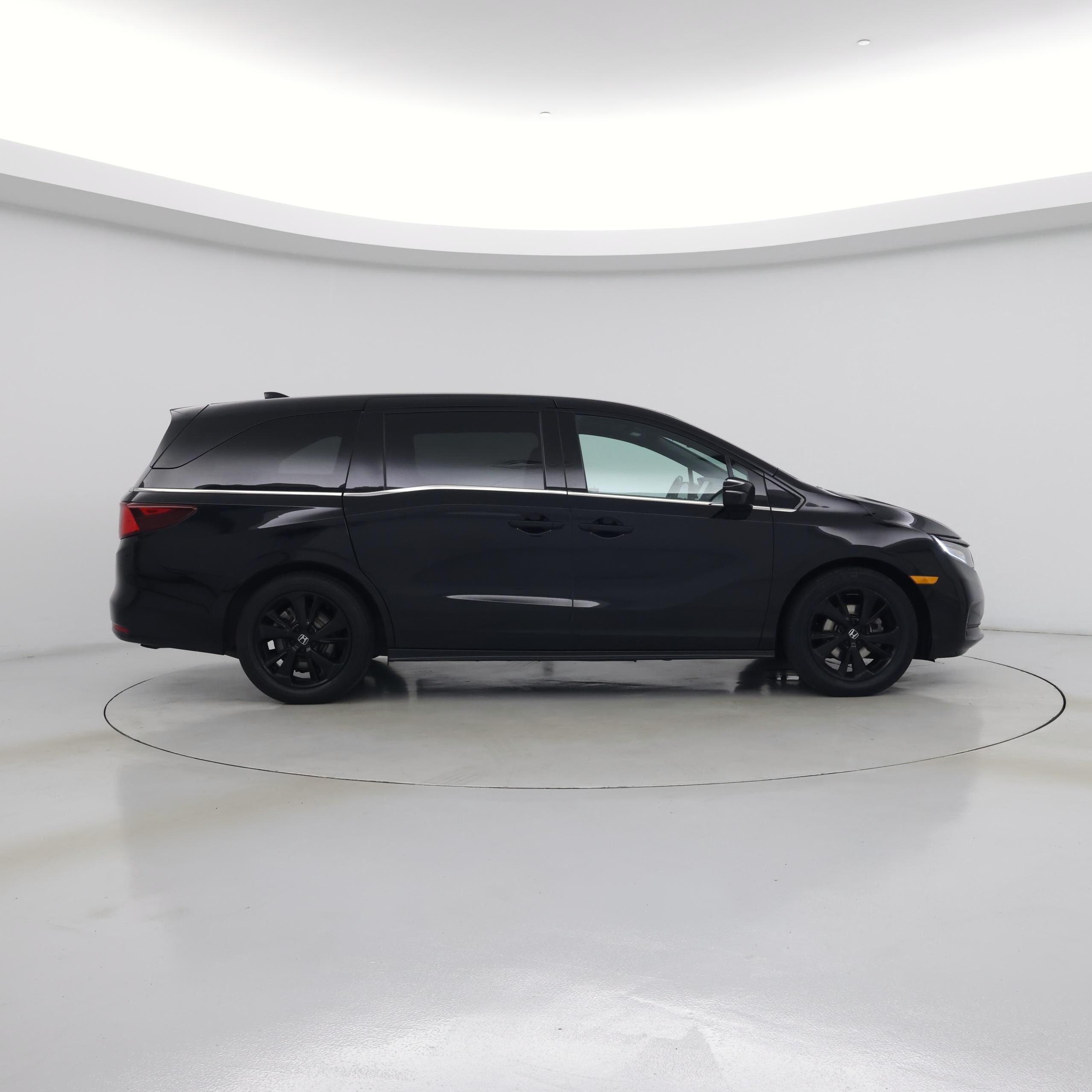 Thumbnail: 2023 Honda Odyssey - 7