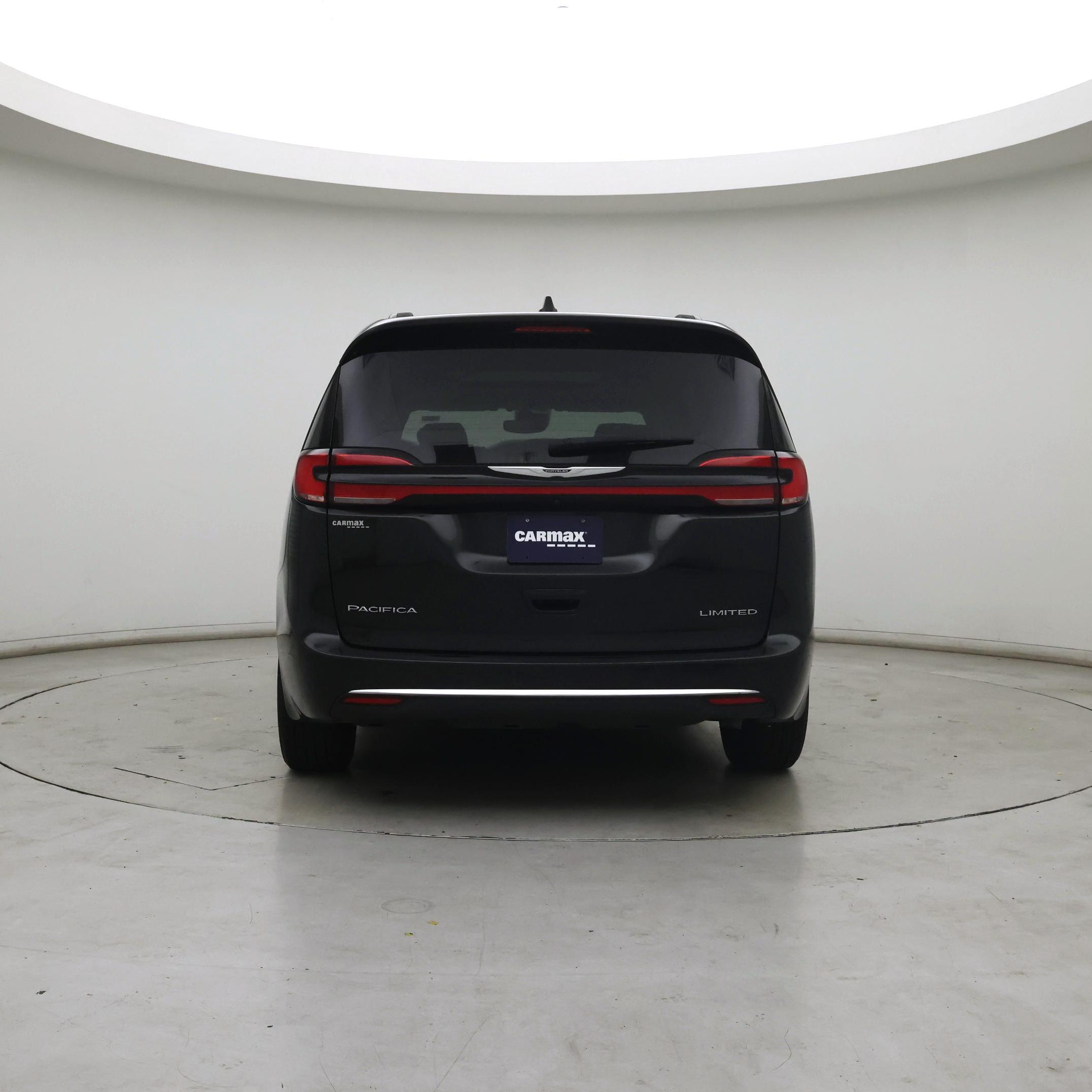 Thumbnail: 2023 Chrysler Pacifica - 6