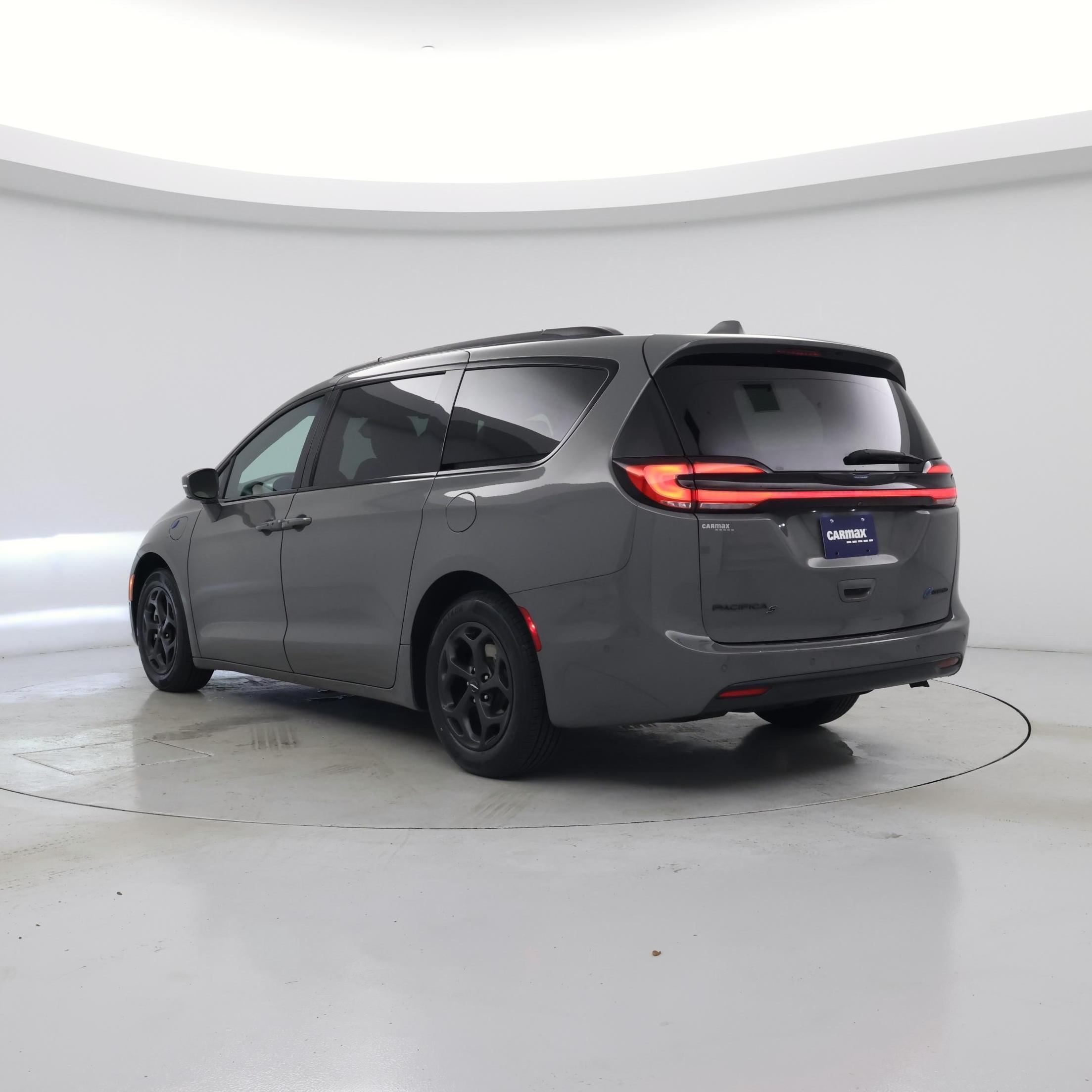 Thumbnail: 2021 Chrysler Pacifica - 2