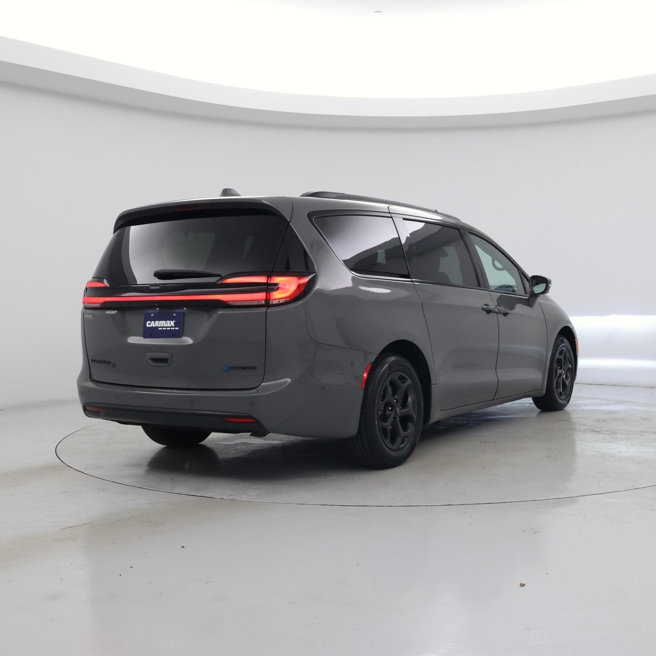Thumbnail: 2021 Chrysler Pacifica - 8