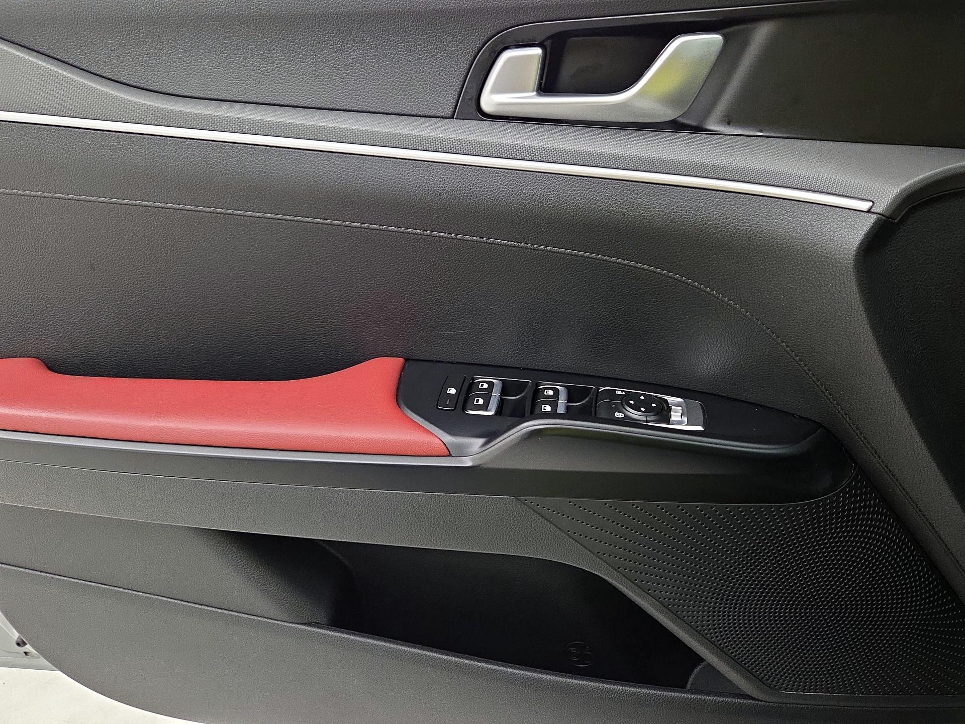 Thumbnail: 2021 Kia K5 - 12