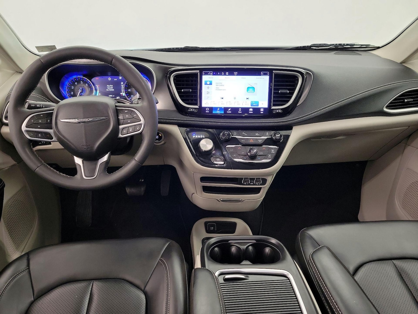 2023 Chrysler Pacifica Touring L - Photo 10
