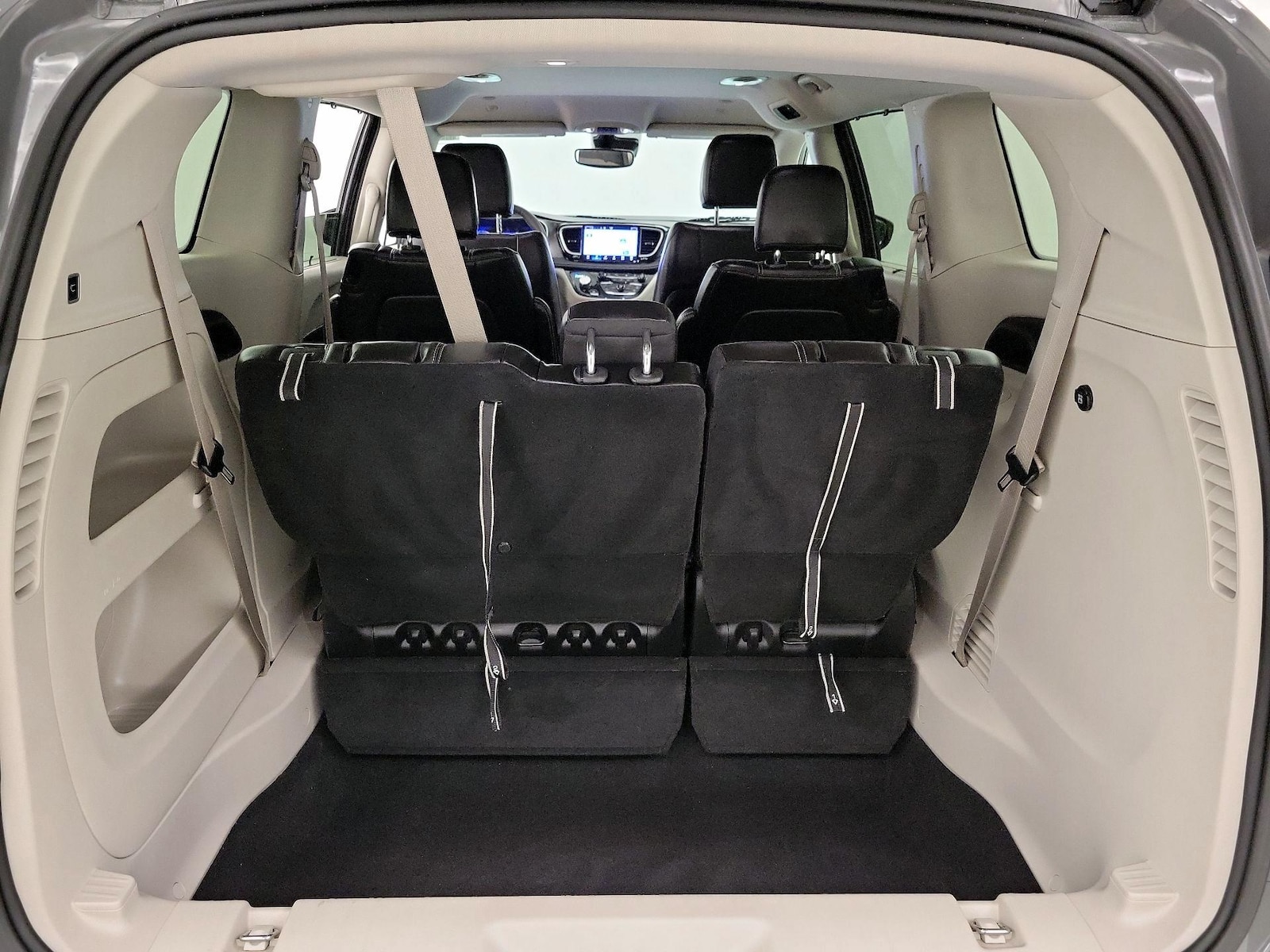 2023 Chrysler Pacifica Touring L - Photo 22