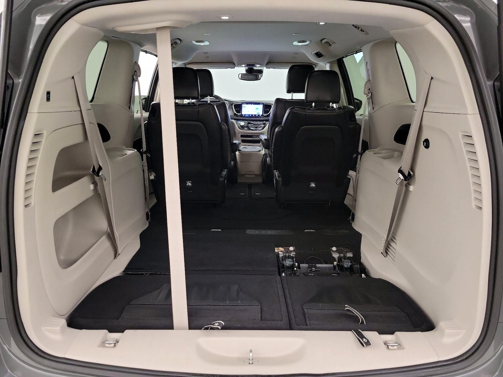2023 Chrysler Pacifica Touring L - Photo 23