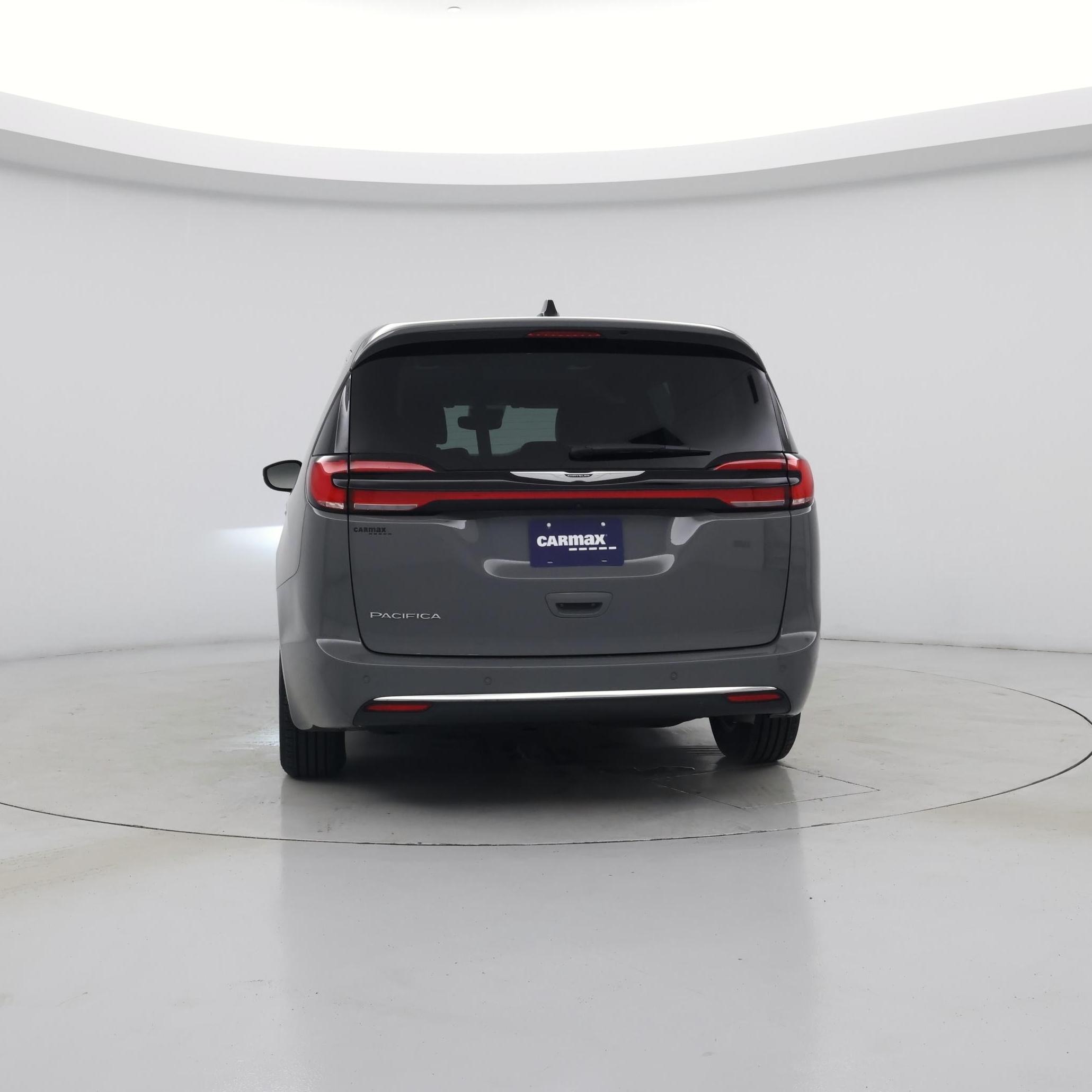 Thumbnail: 2023 Chrysler Pacifica - 6